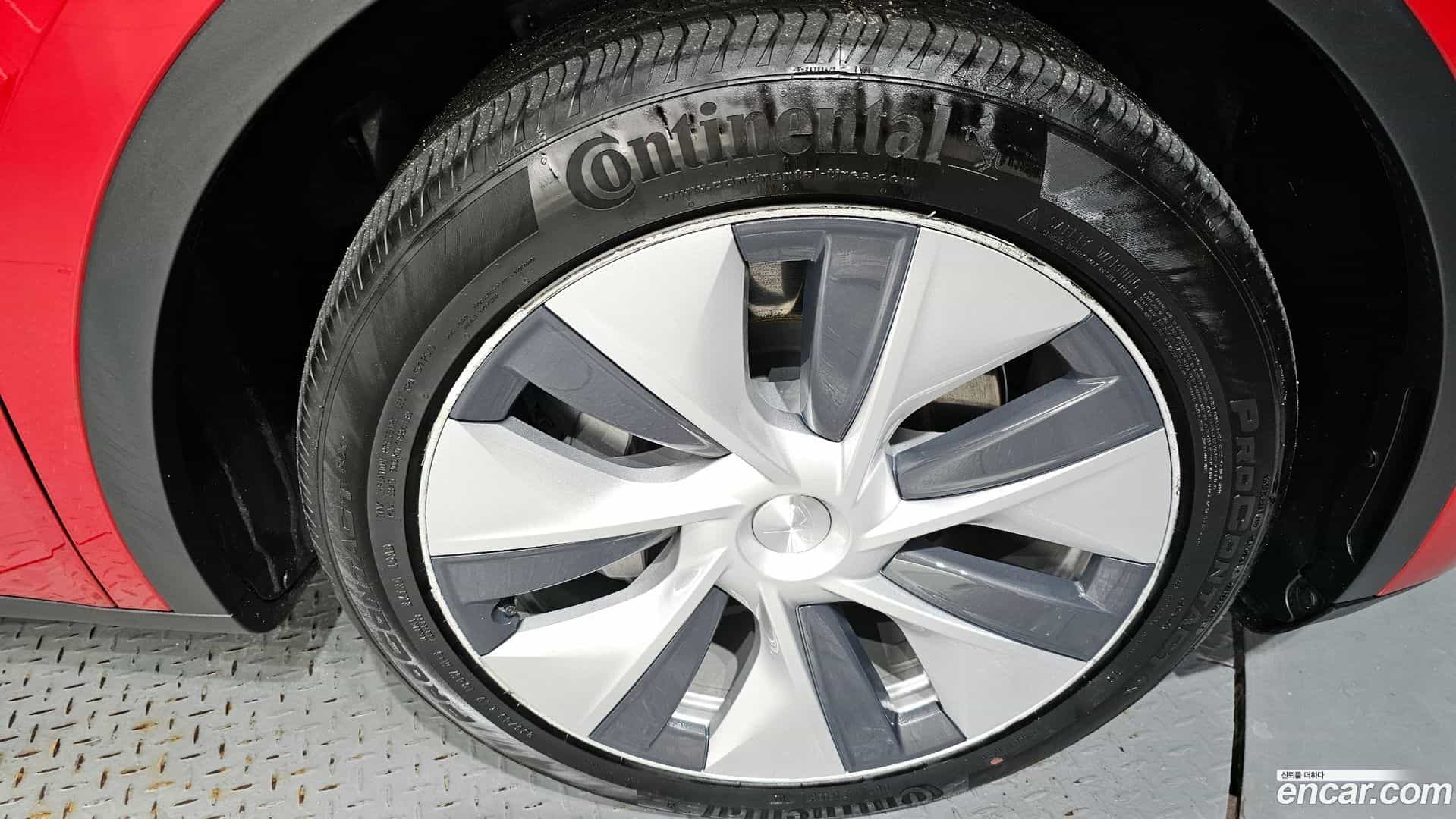 Model Y Tesla 2021.7-OUTER-005