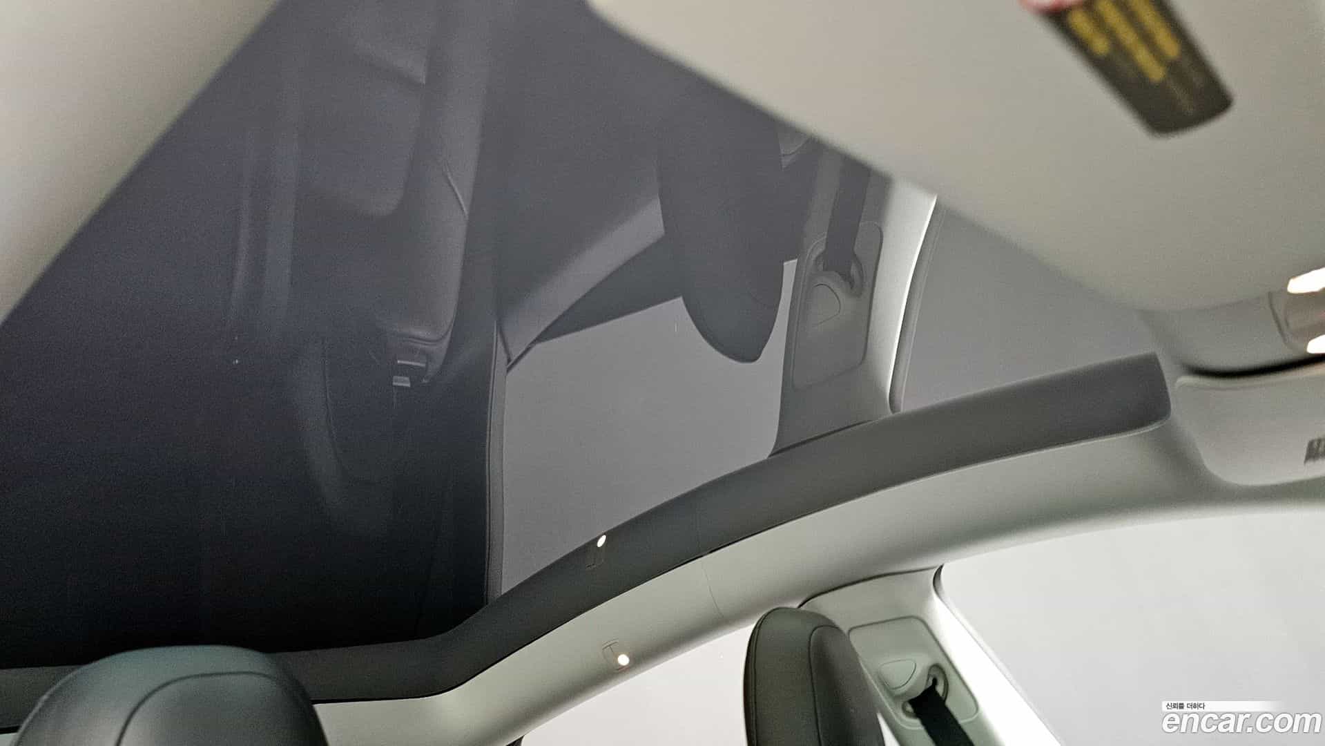 Model Y Tesla 2021.7-OPTION-023