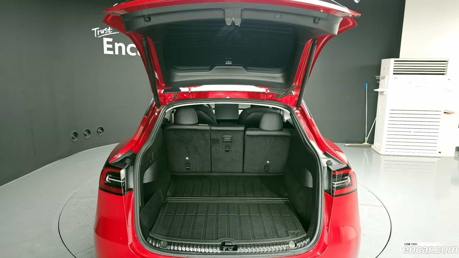 Model Y Tesla 2021.7-OPTION-024