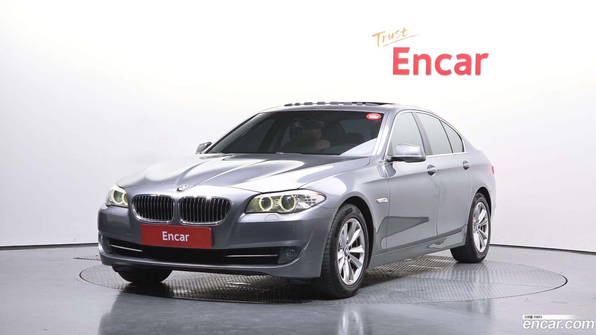 Main__Slider__Photo:5-Series BMW 2013.2-0