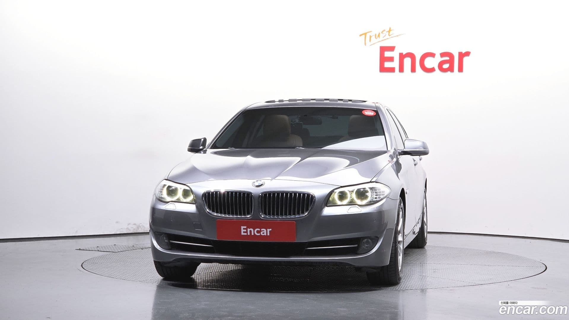 Main__Slider__Photo:5-Series BMW 2013.2-2