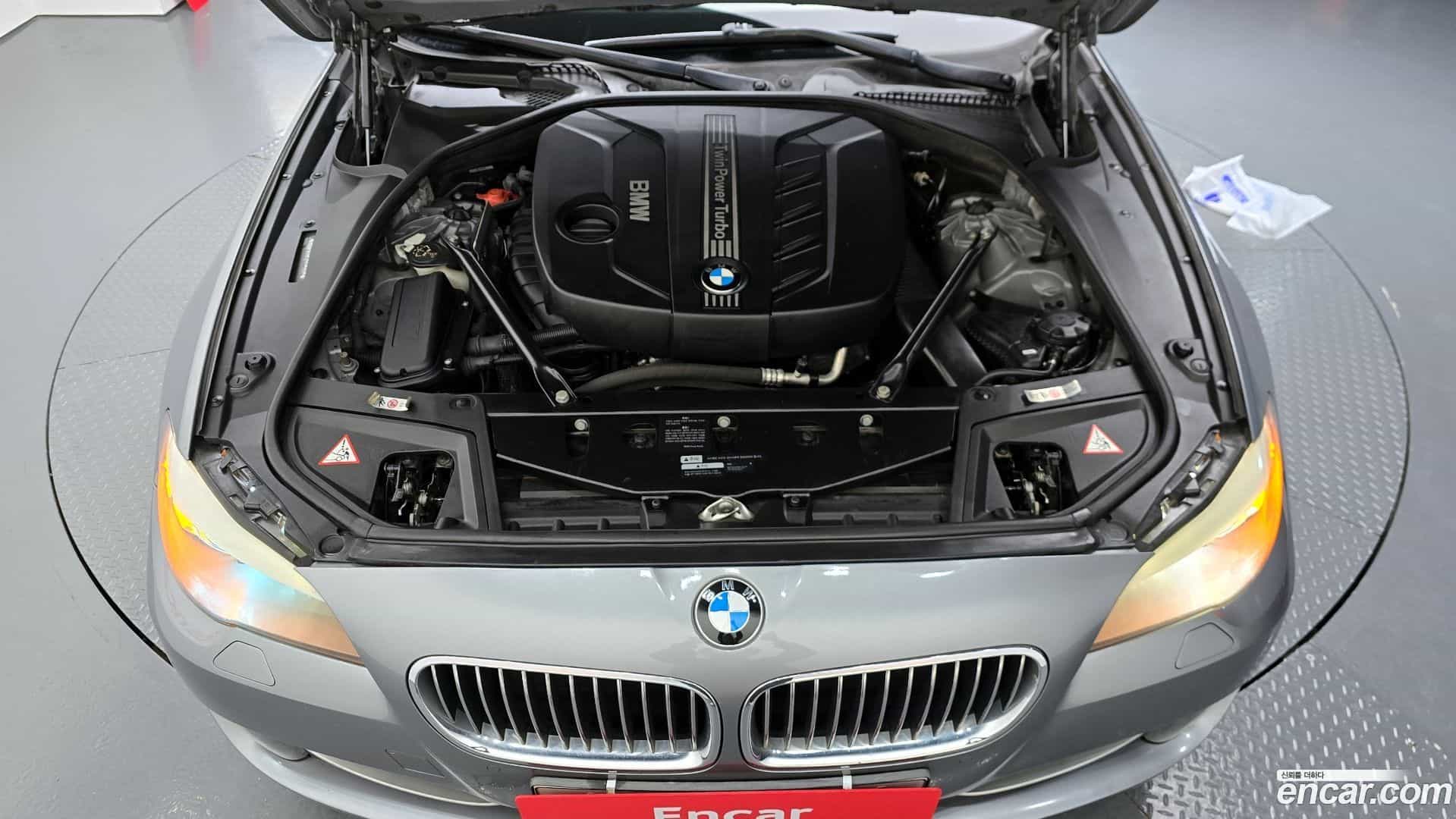 5-Series BMW 2013.2-INNER-006