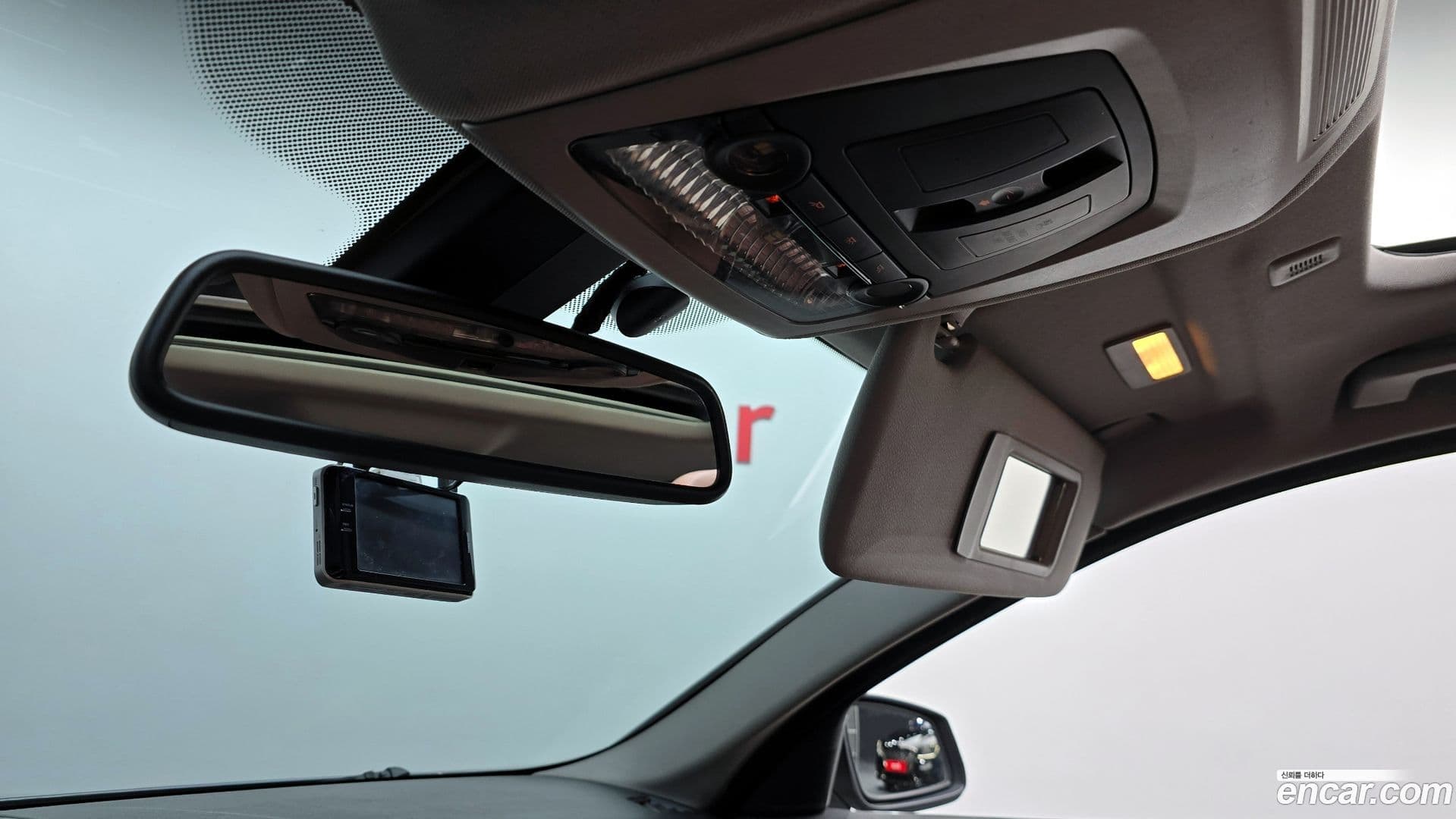 Main__Slider__Photo:5-Series BMW 2013.2-18