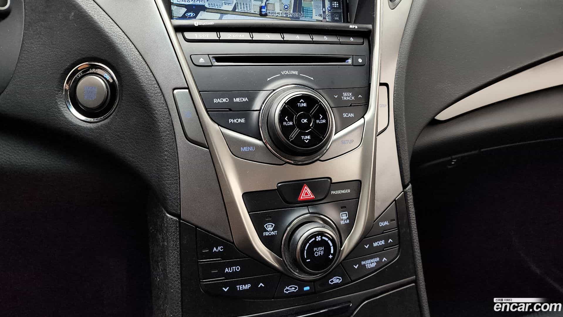 Grandeur Hyundai 2013.8-OPTION-021