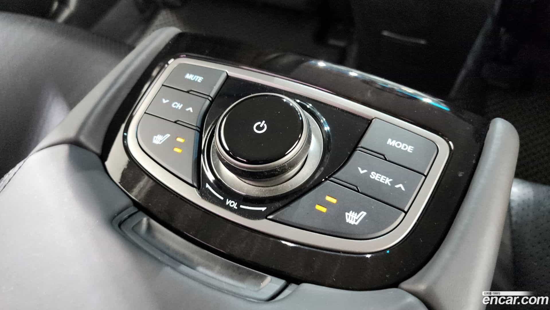 Grandeur Hyundai 2013.8-OPTION-022