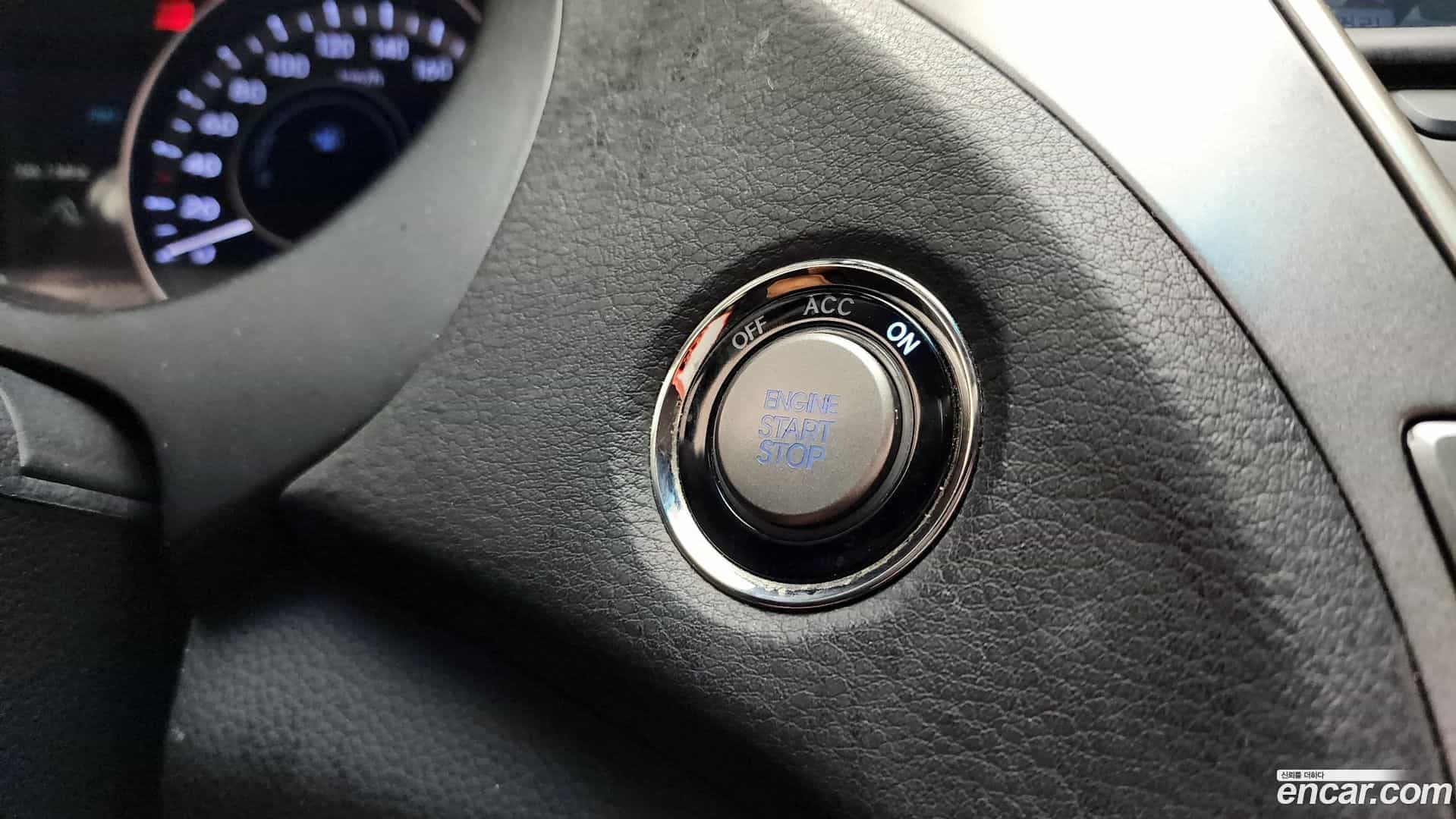 Grandeur Hyundai 2013.8-OPTION-024