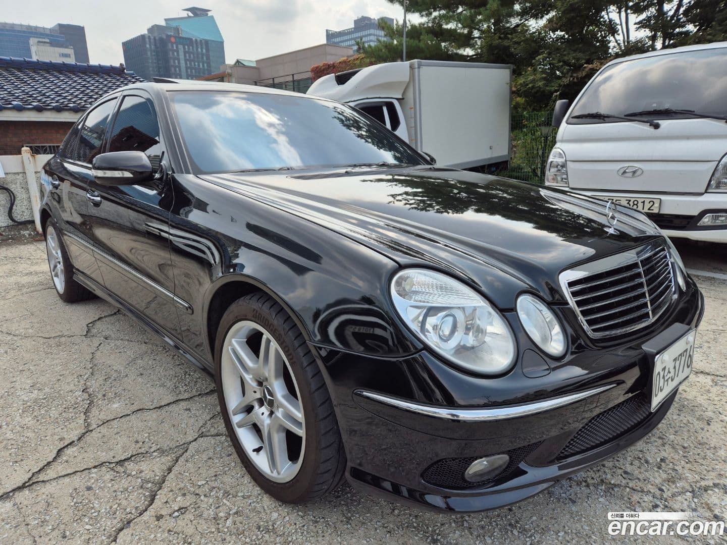 Main__Slider__Photo:E-Class Mercedes-Benz 2003.11-2