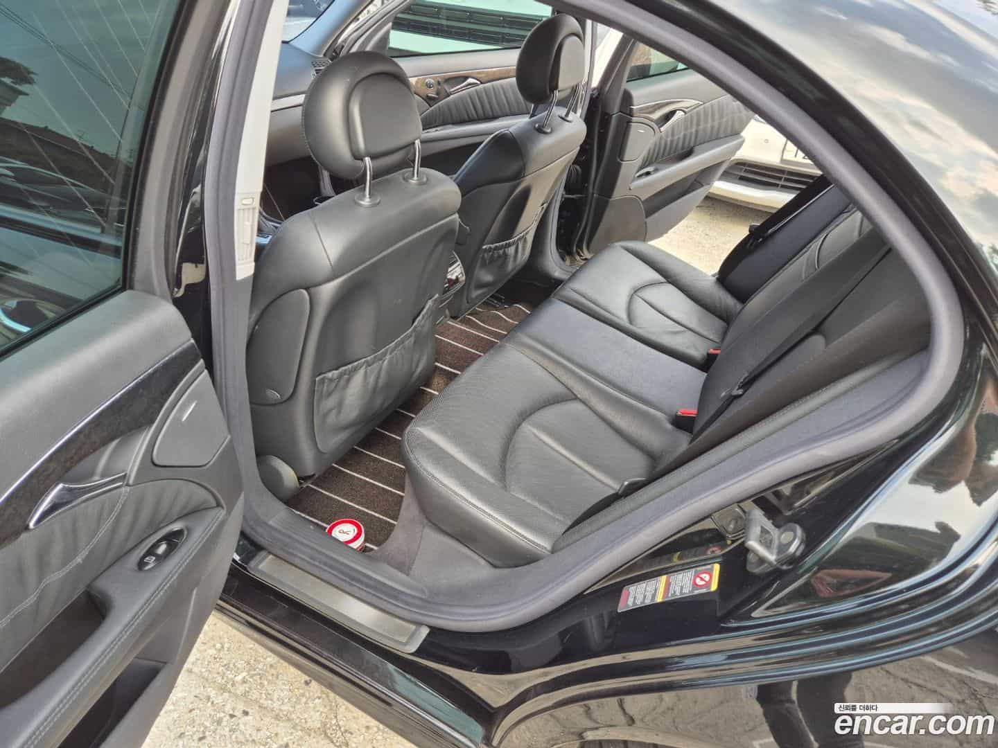 E-Class Mercedes-Benz 2003.11-OPTION-015