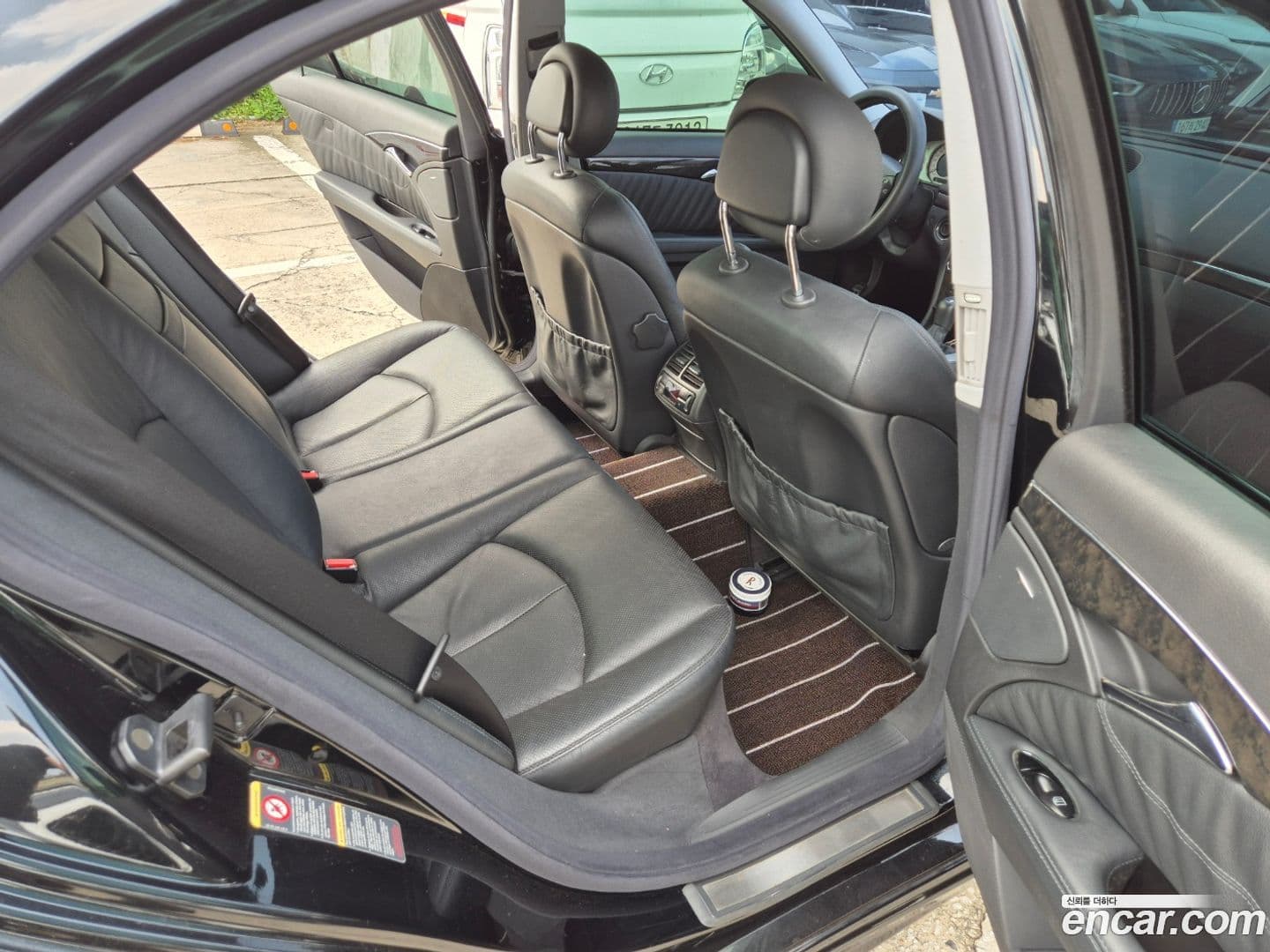 Main__Slider__Photo:E-Class Mercedes-Benz 2003.11-11