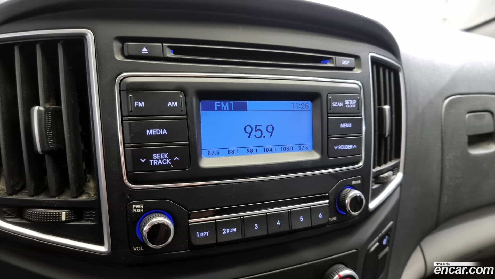 Starex Hyundai 2017.5-OPTION-019