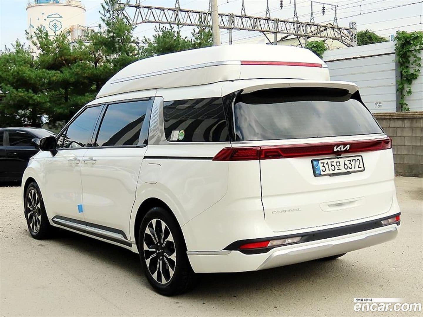 Main__Slider__Photo:Canival Kia 2021.7-2