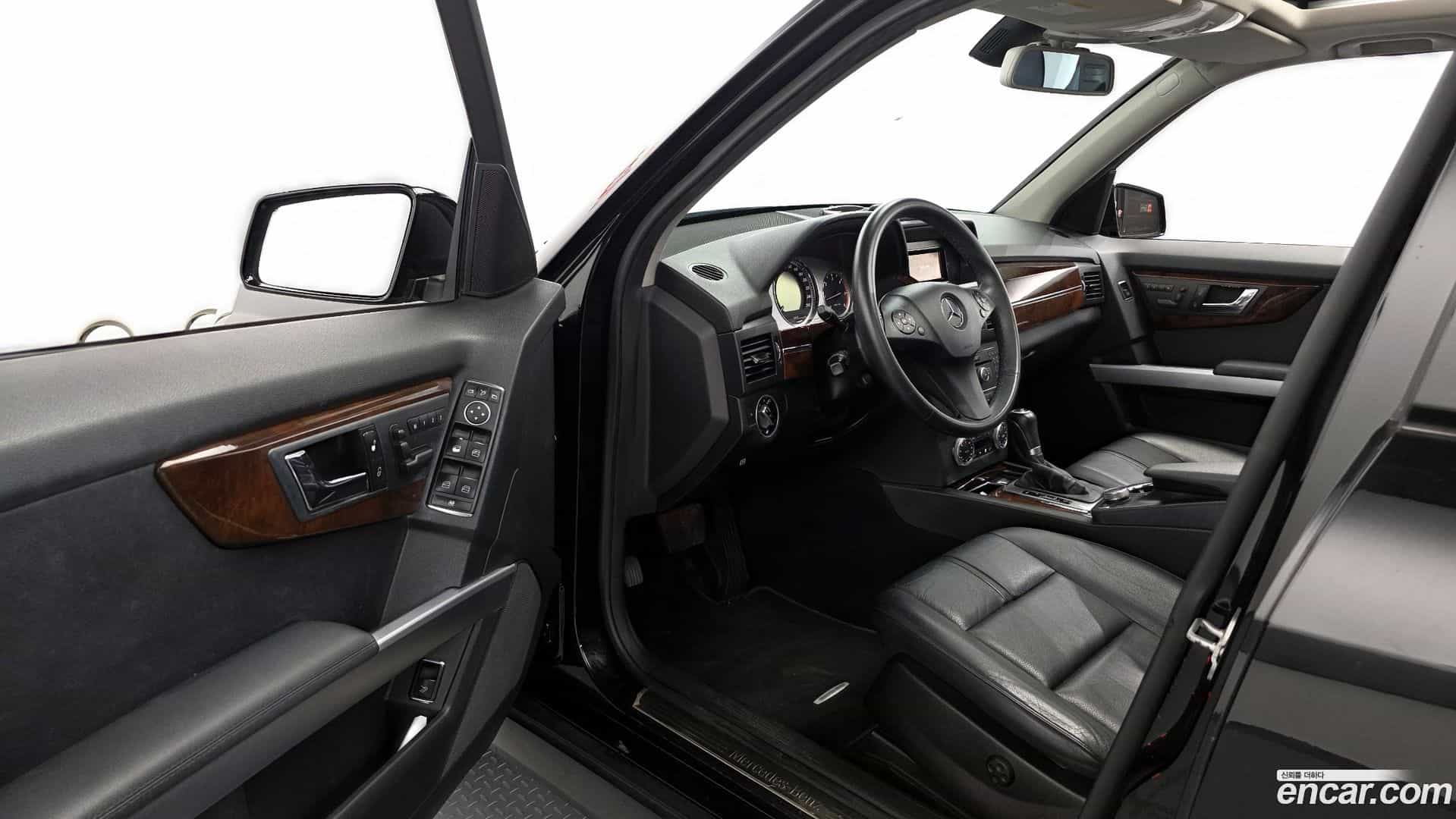 GLK-Class Mercedes-Benz 2010.7-INNER-010