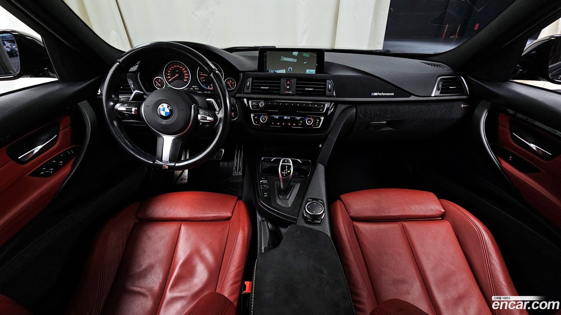 Main__Slider__Photo:3-Series BMW 2016.9-6