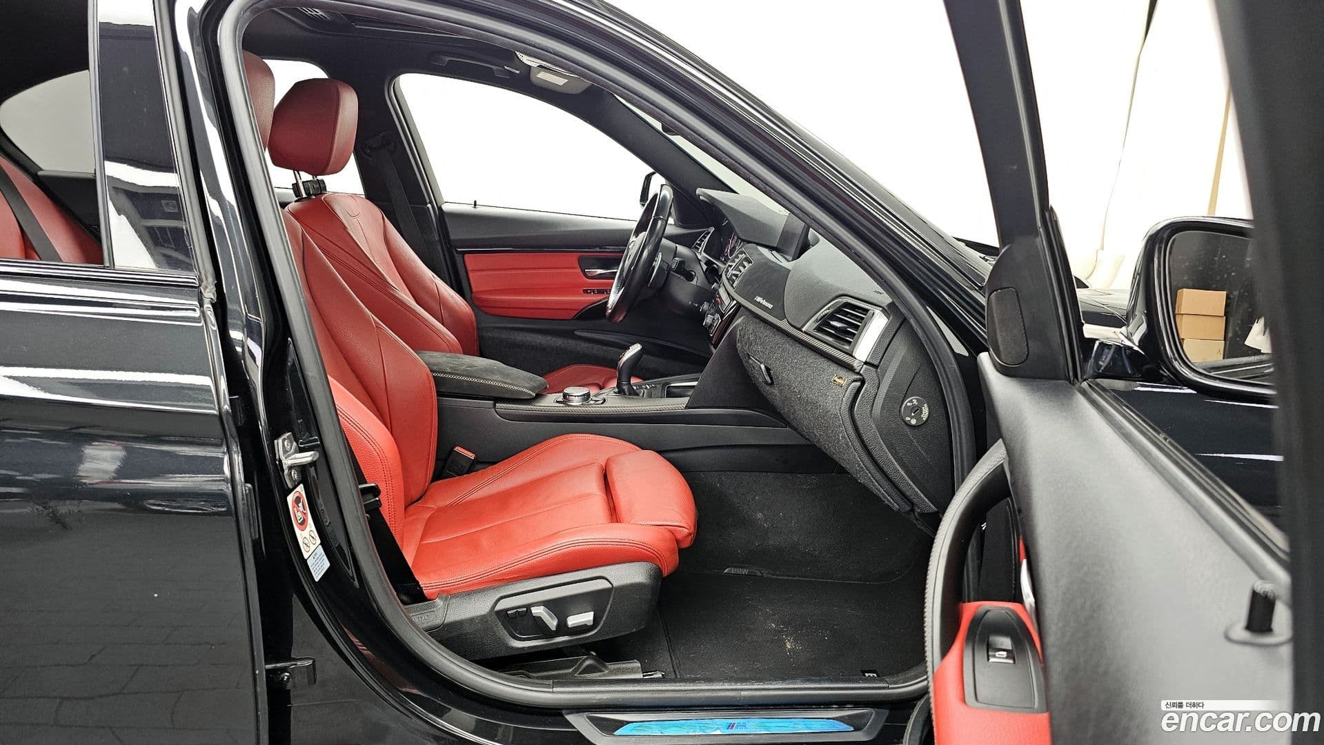 Main__Slider__Photo:3-Series BMW 2016.9-10