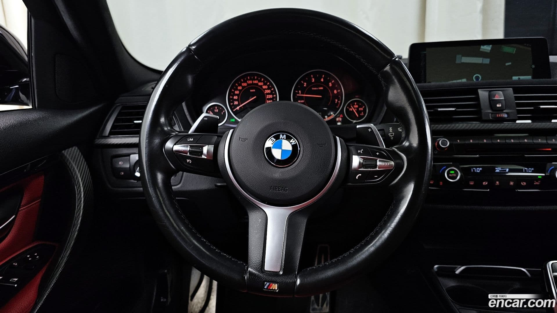 Main__Slider__Photo:3-Series BMW 2016.9-12