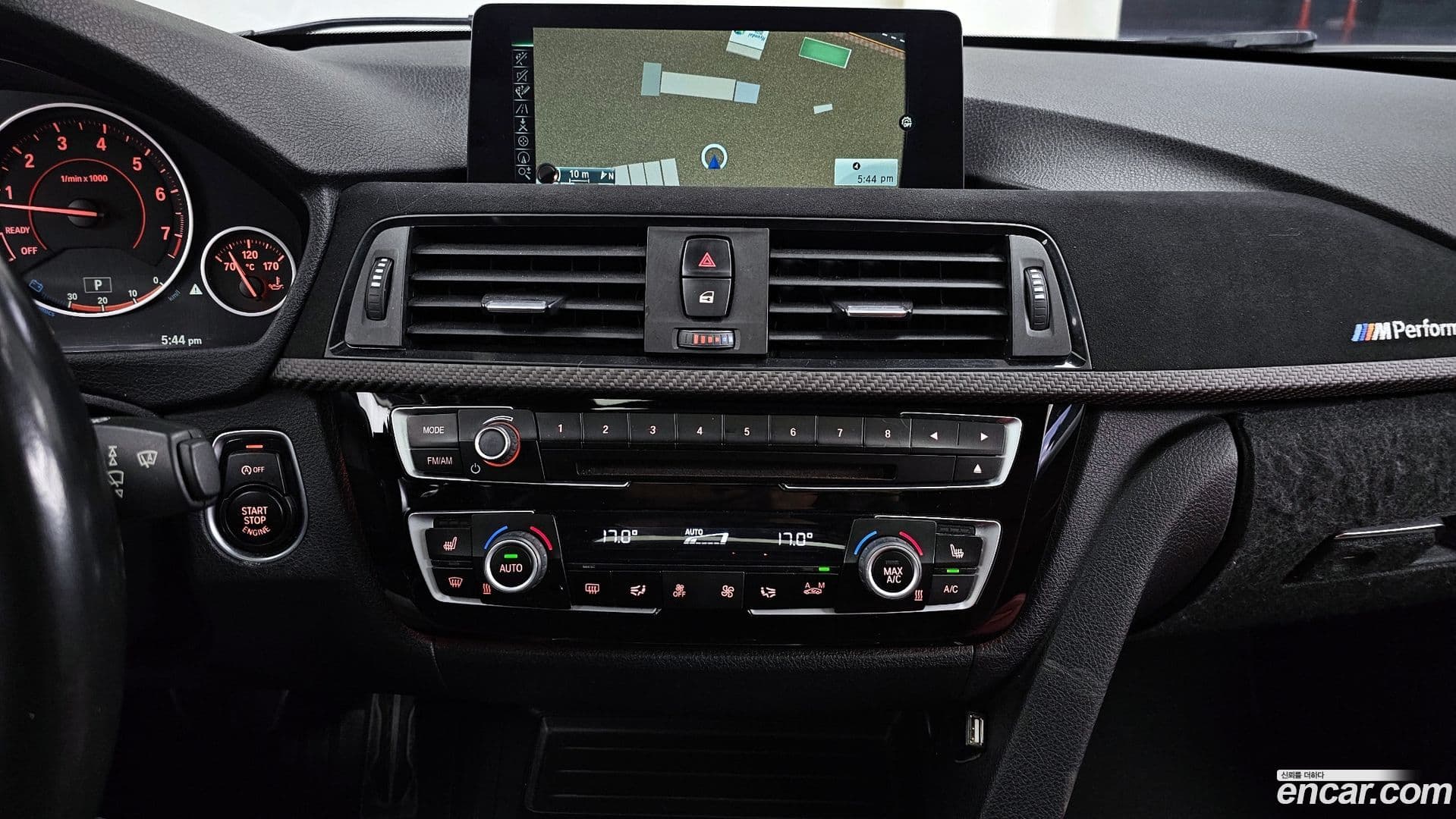 Main__Slider__Photo:3-Series BMW 2016.9-13