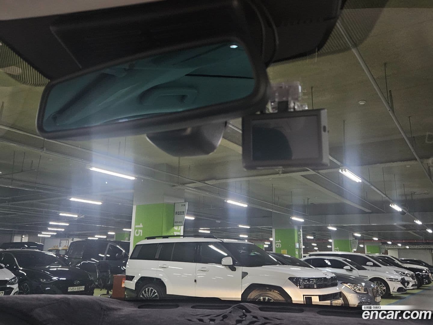 Main__Slider__Photo:Discovery Sport Land Rover 2016.7-15