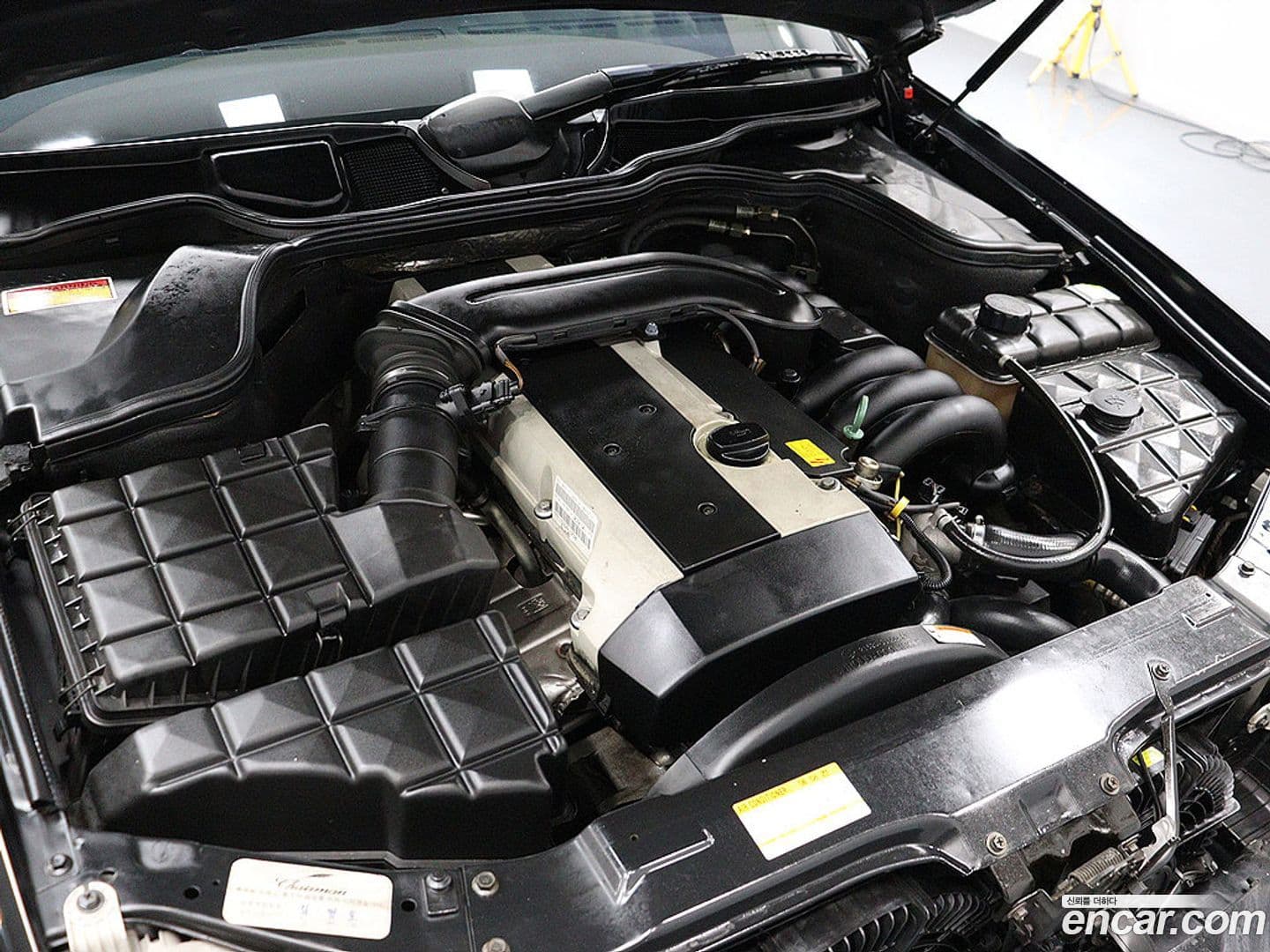 Main__Slider__Photo:Chairman KG_Mobility_Ssangyong 2003.10-19