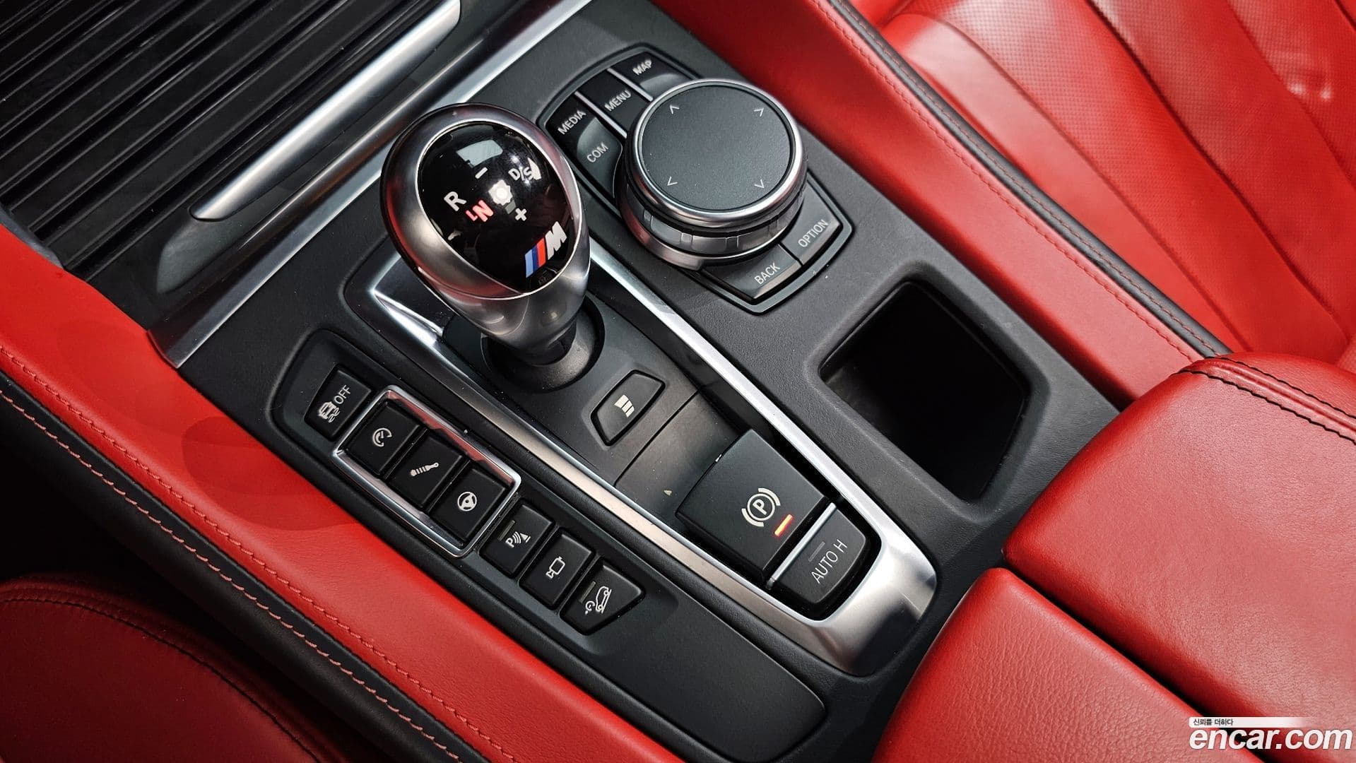 Main__Slider__Photo:X5M BMW 2017.11-8