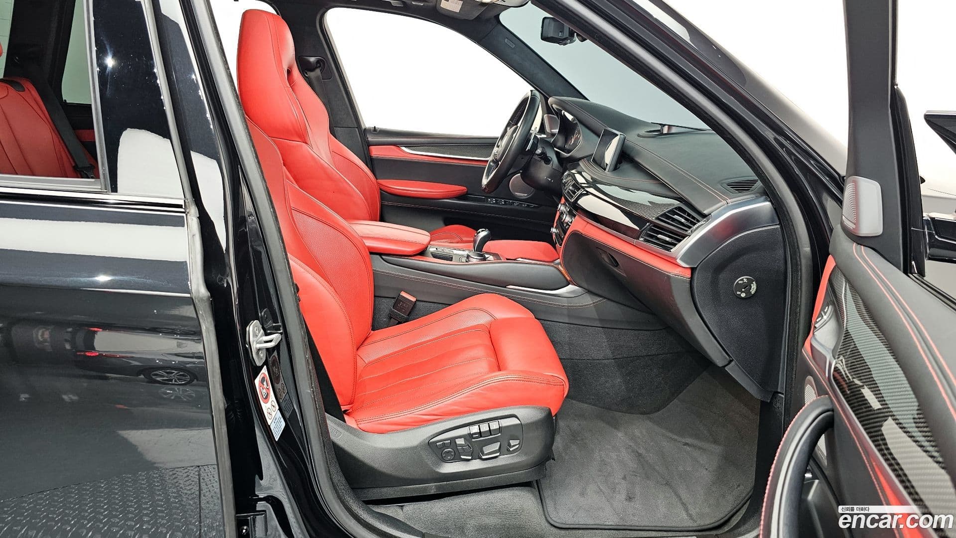 Main__Slider__Photo:X5M BMW 2017.11-10