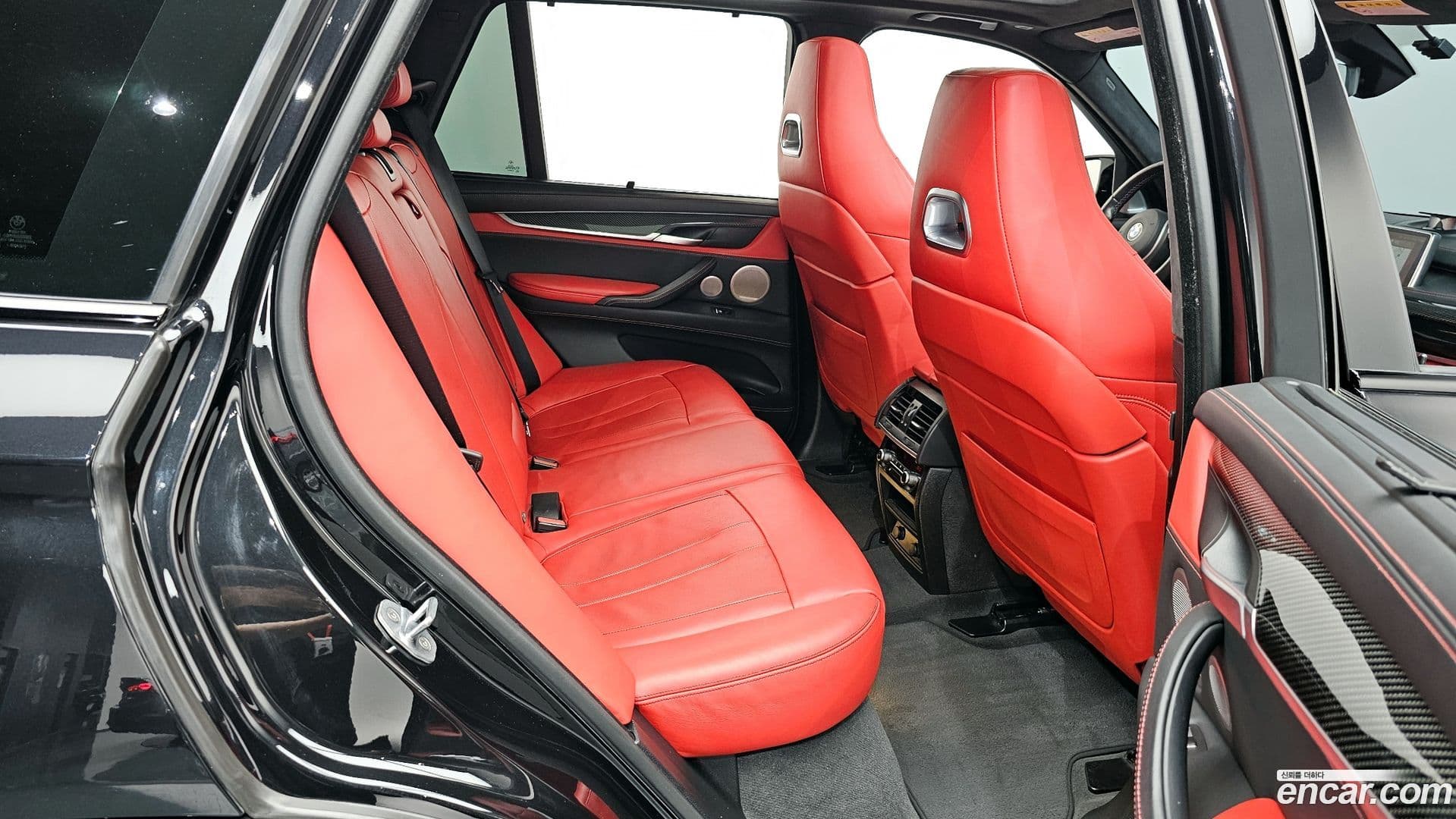 Main__Slider__Photo:X5M BMW 2017.11-11