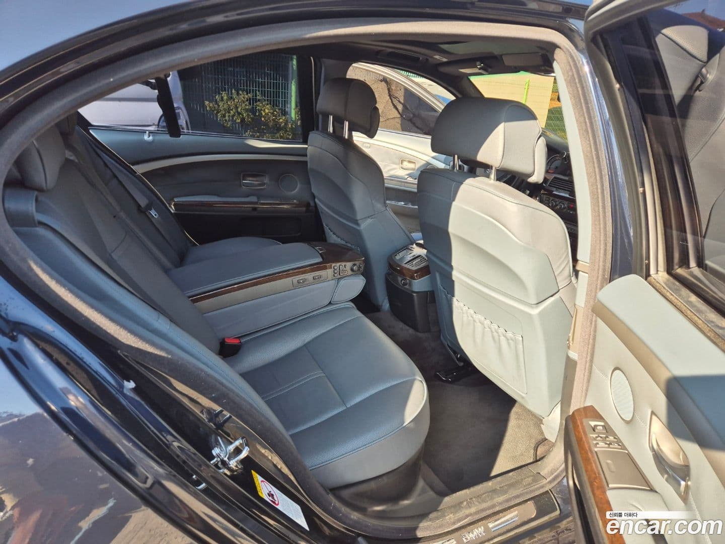 Main__Slider__Photo:7-Series BMW 2005.5-14