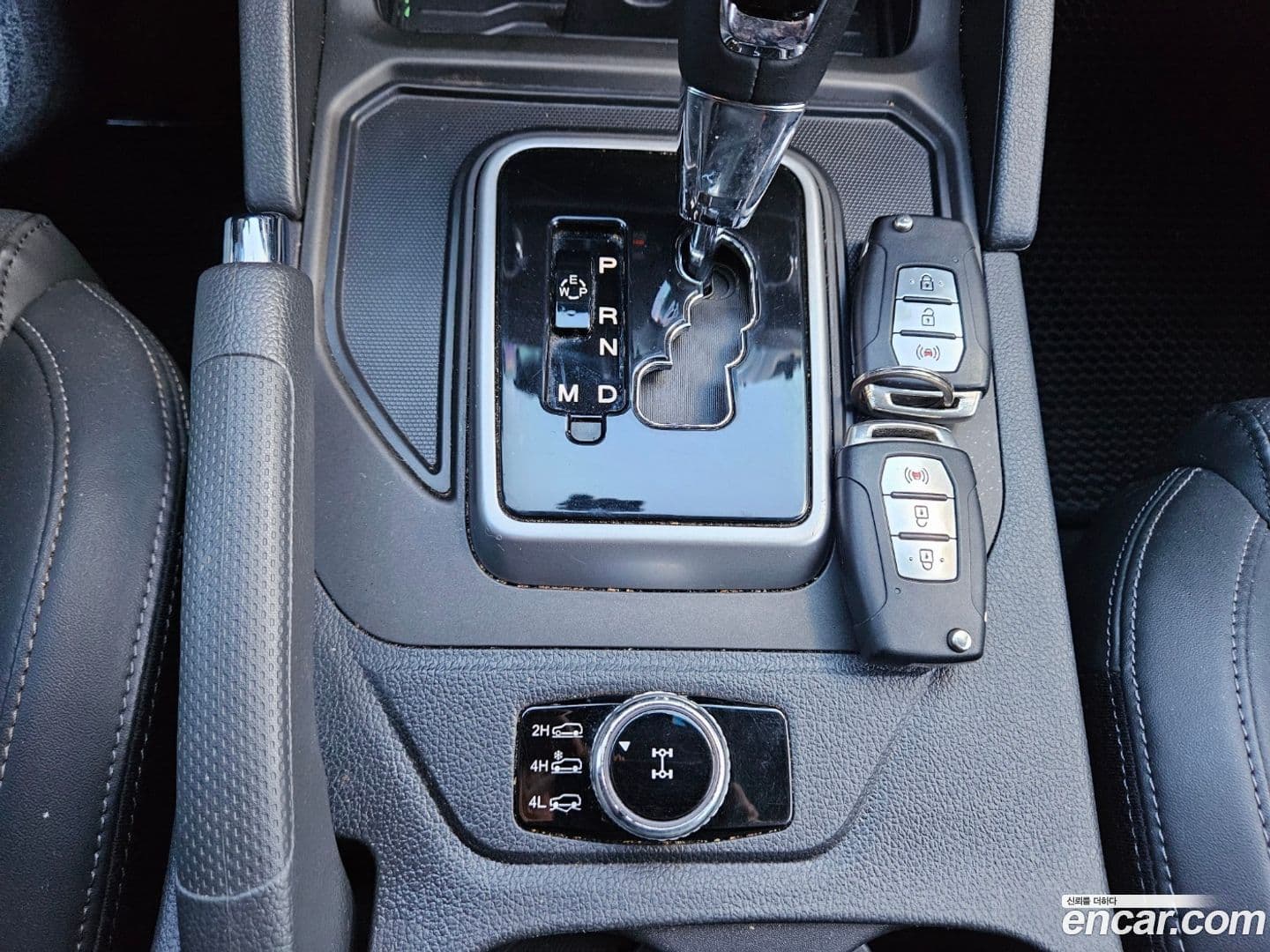 Main__Slider__Photo:Rexton KG_Mobility_Ssangyong 2018.9-11