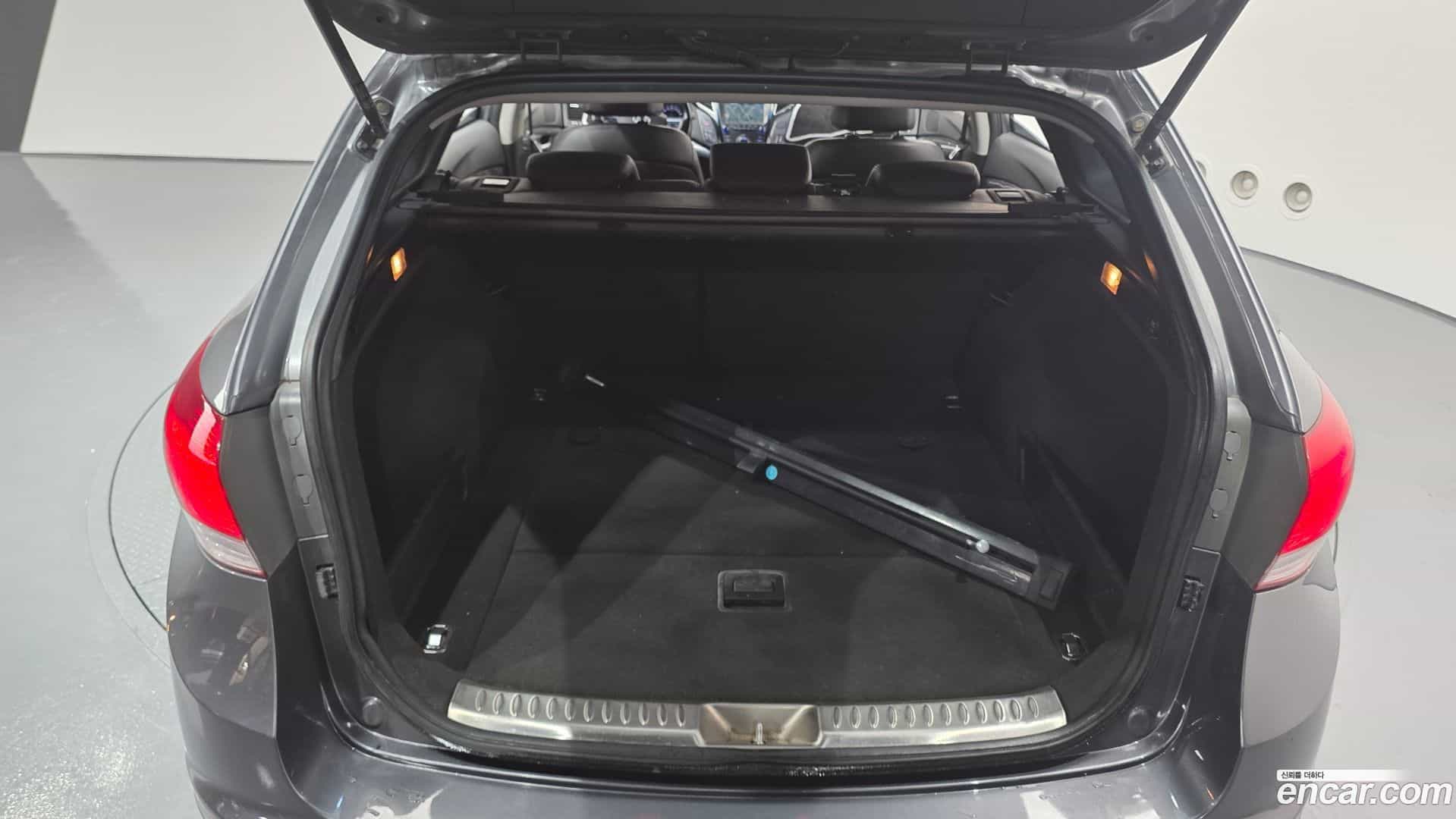 i40 Hyundai 2013.8-OPTION-024