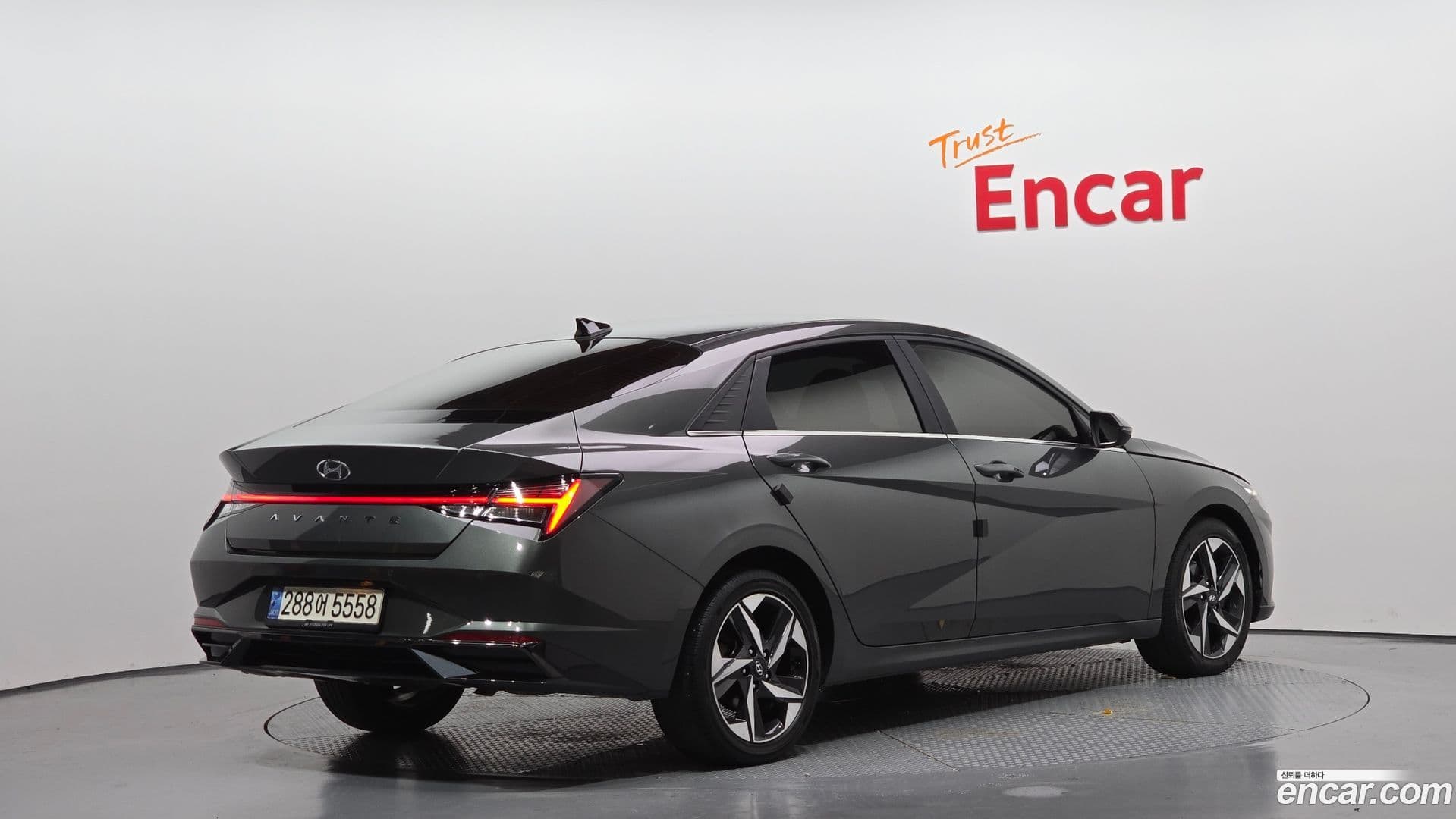 Main__Slider__Photo:AVANTE Hyundai 2022.5-1