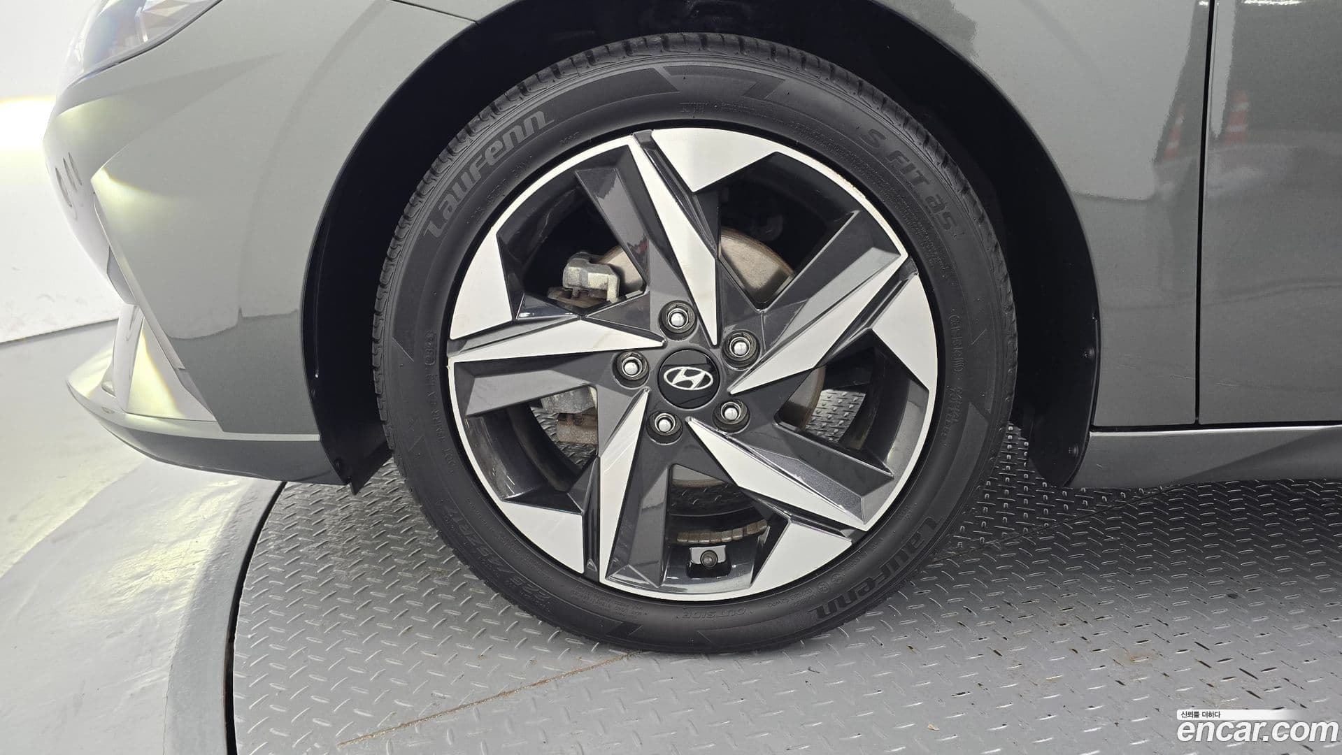 Main__Slider__Photo:AVANTE Hyundai 2022.5-4