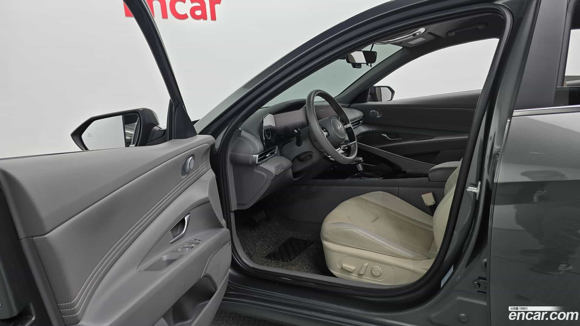 AVANTE Hyundai 2022.5-INNER-010