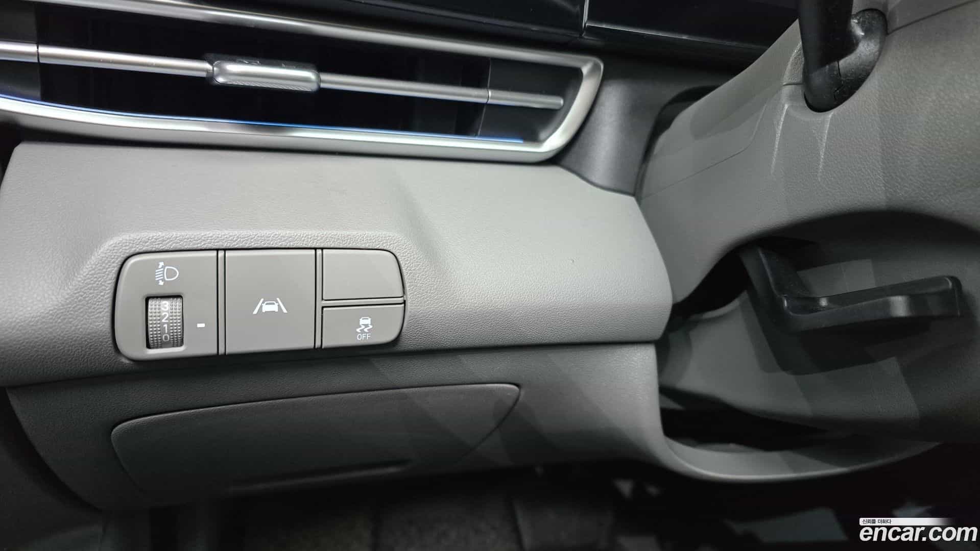 AVANTE Hyundai 2022.5-OPTION-021