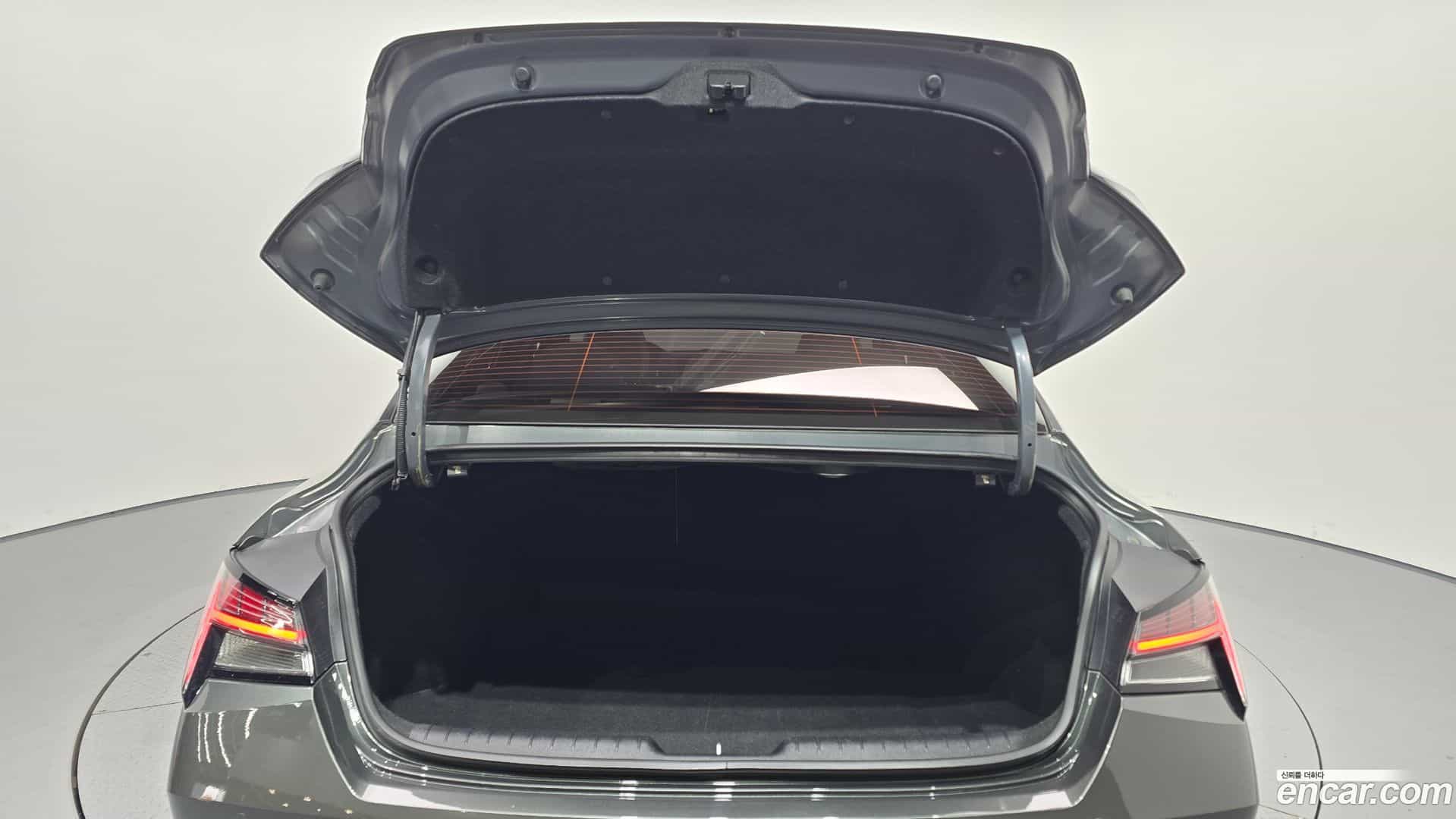 AVANTE Hyundai 2022.5-OPTION-024