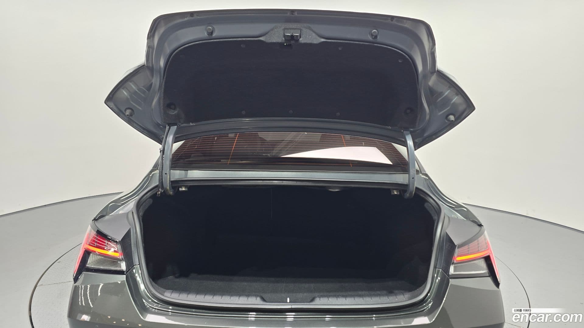 Main__Slider__Photo:AVANTE Hyundai 2022.5-19