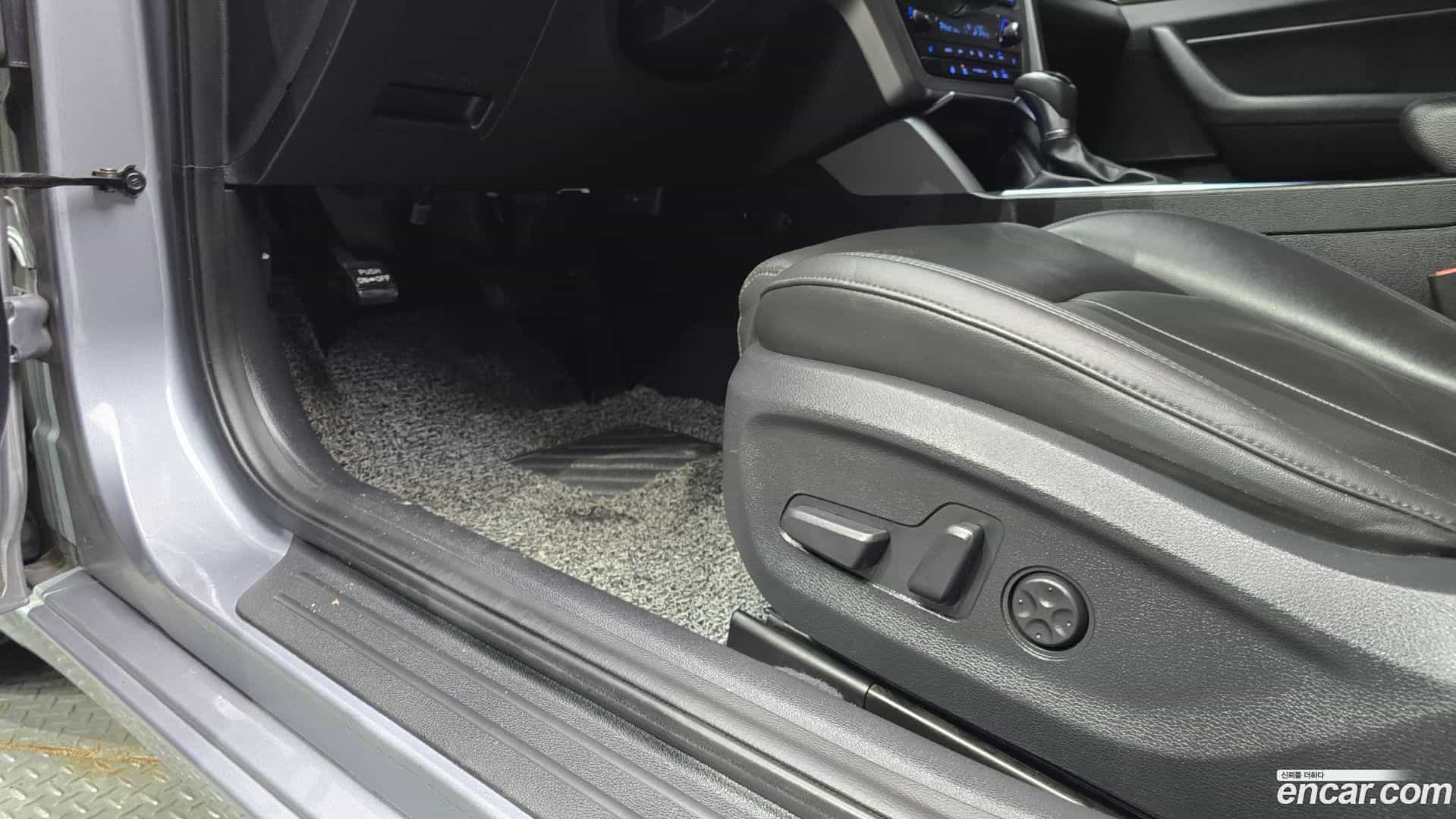 Sonata Hyundai 2015.8-OPTION-022