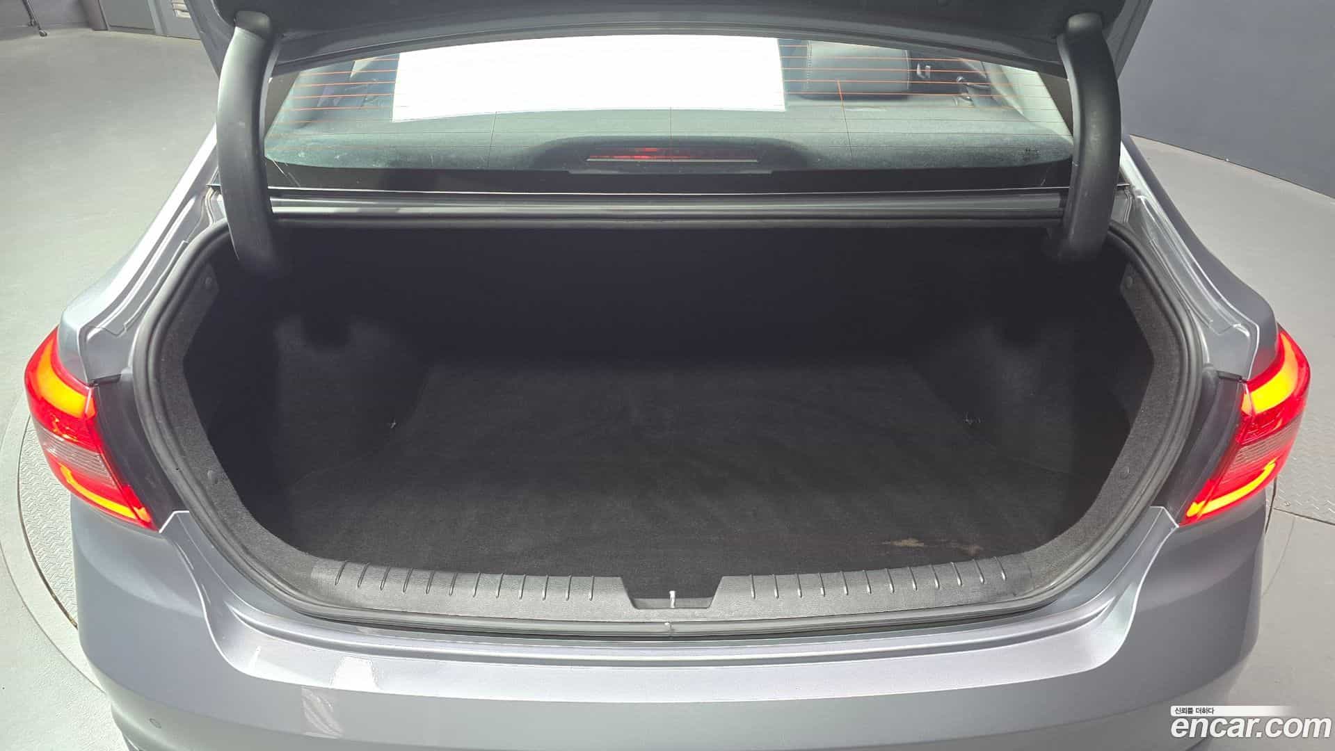 Sonata Hyundai 2015.8-OPTION-024