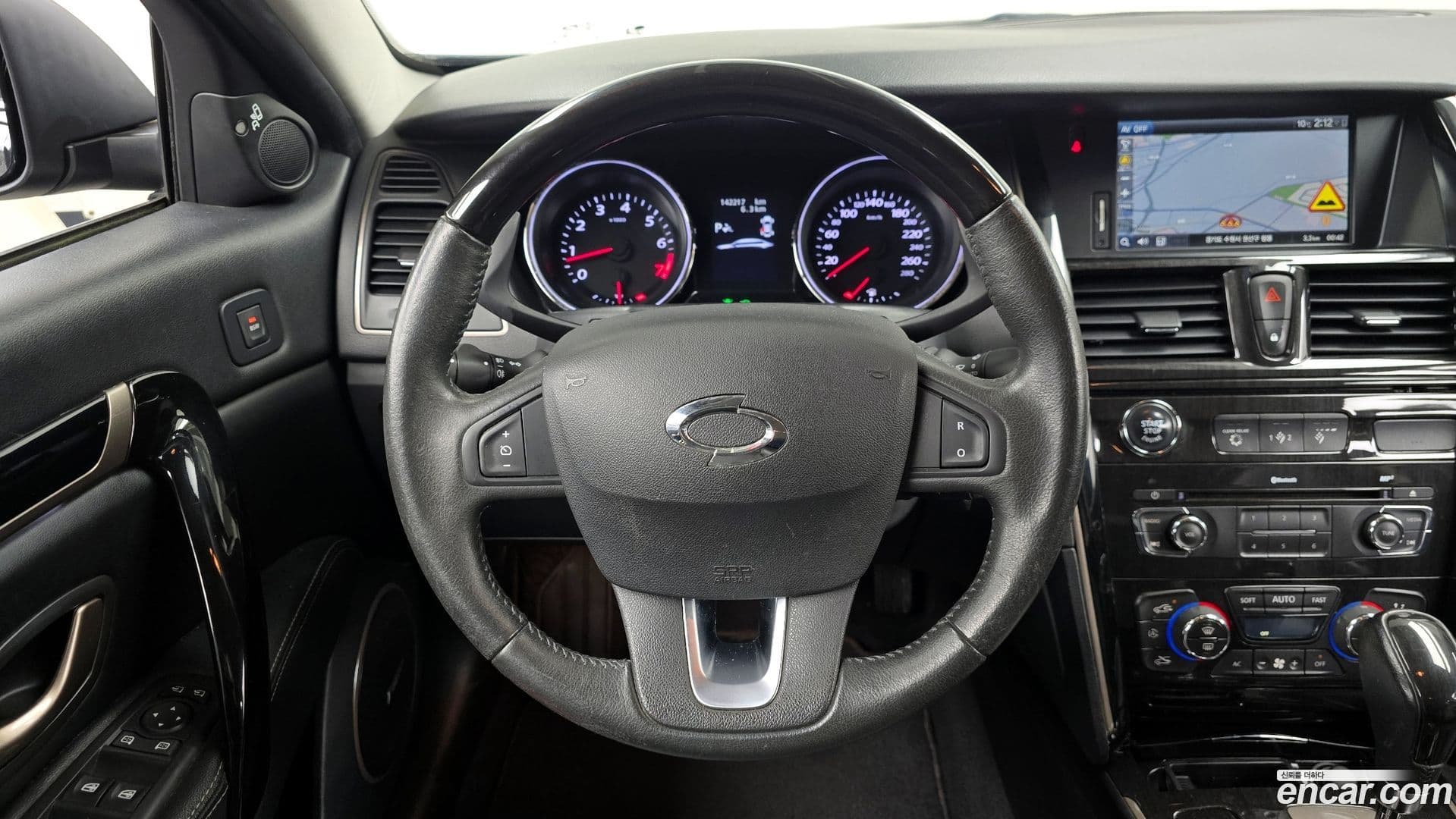 Main__Slider__Photo:SM7 Renault-KoreaSamsung 2013.10-12