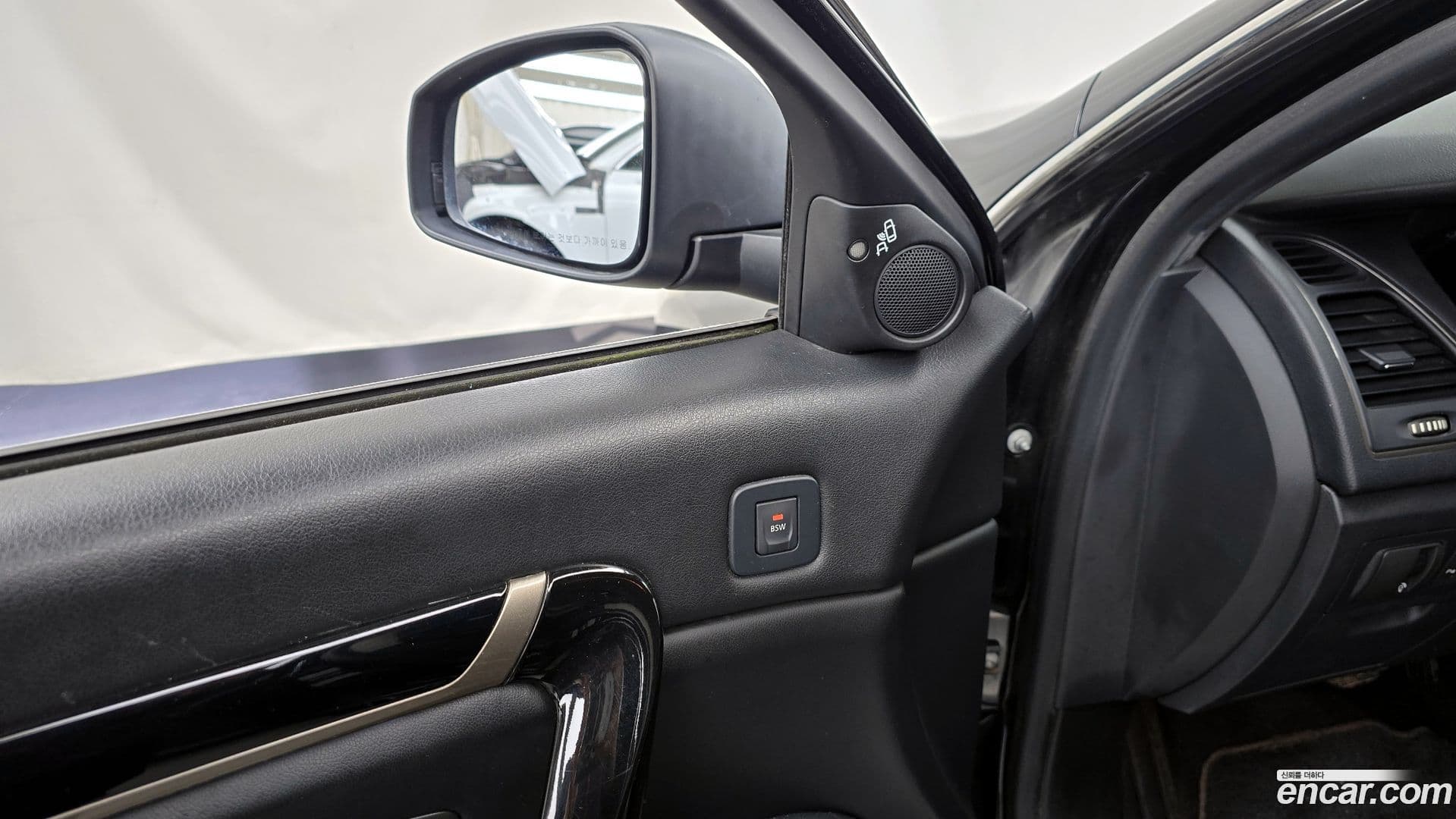 Main__Slider__Photo:SM7 Renault-KoreaSamsung 2013.10-15