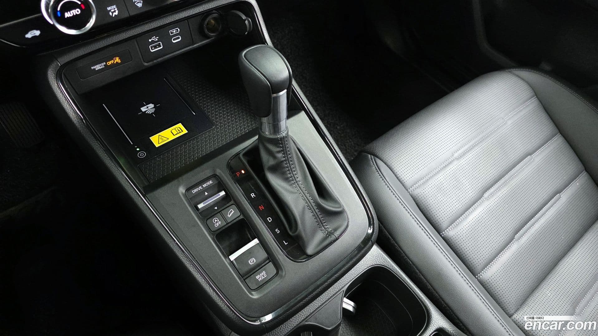 Main__Slider__Photo:CR-V Honda 2023.10-8