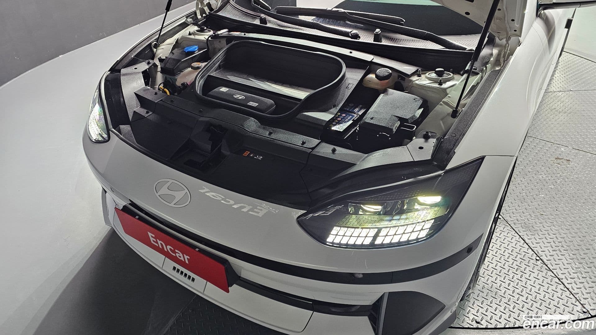 Main__Slider__Photo:Ioniq6 Hyundai 2022.9-5