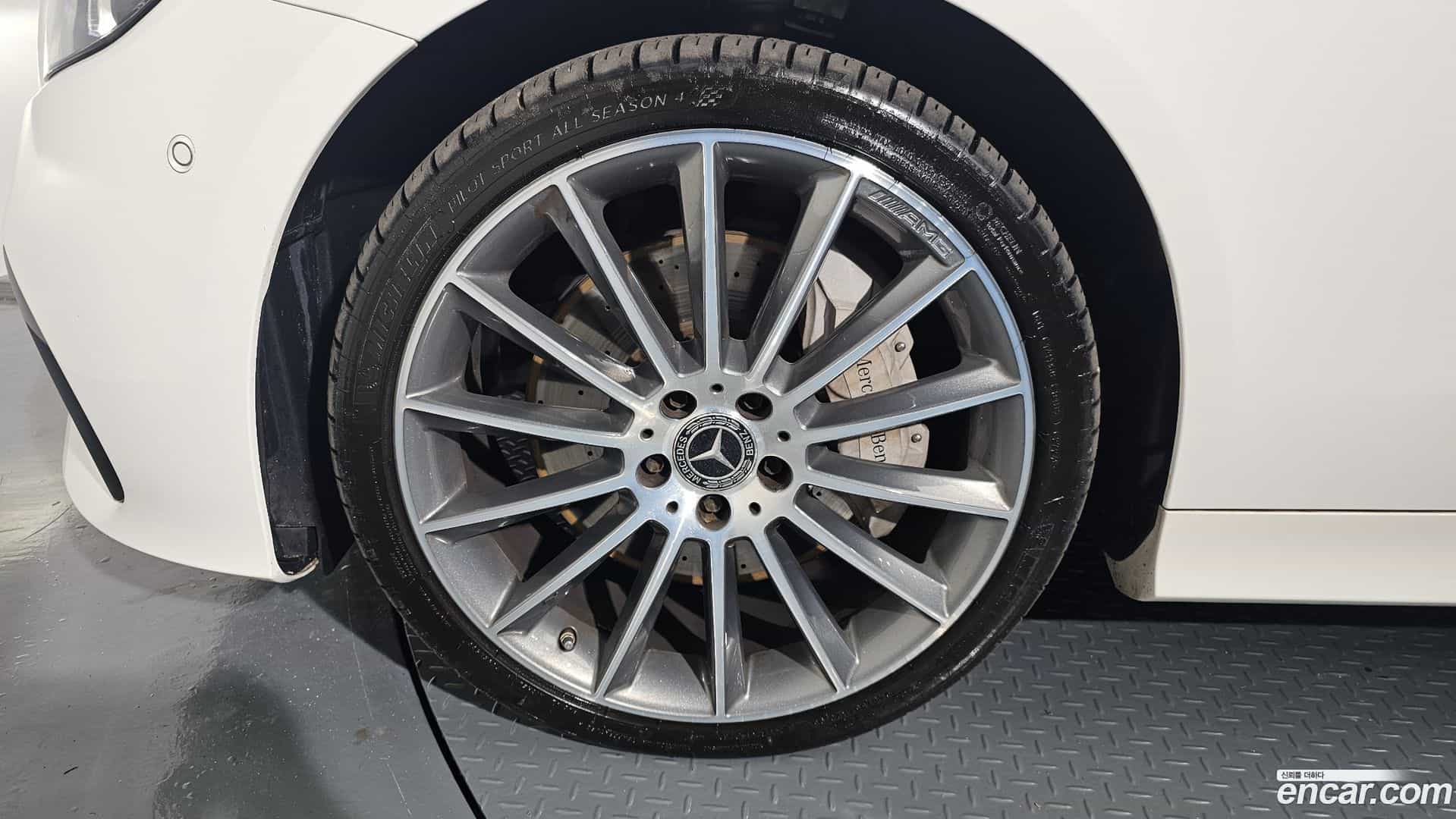 E-Class Mercedes-Benz 2023.5-OUTER-005