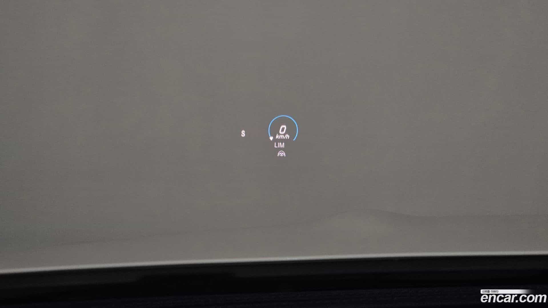 E-Class Mercedes-Benz 2023.5-OPTION-021