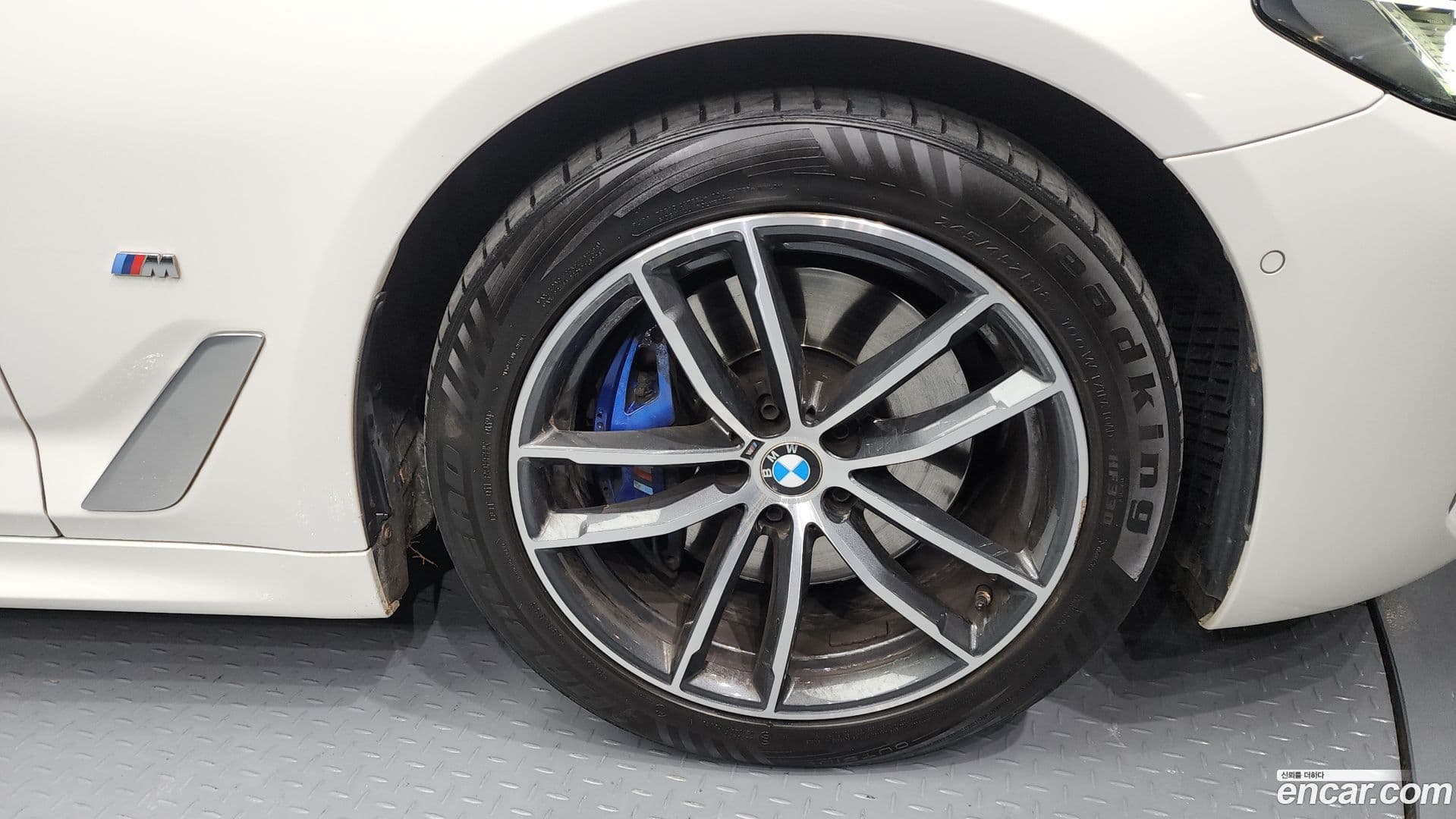 Main__Slider__Photo:5-Series BMW 2022.0-4