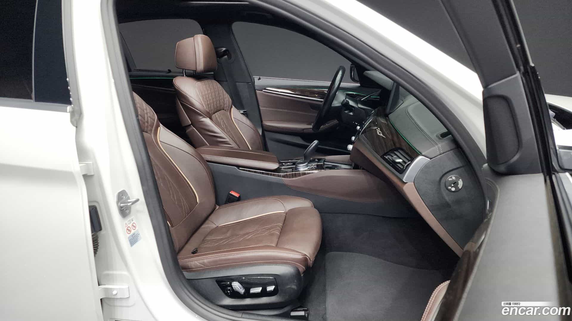 5-Series BMW 2022.0-OPTION-015