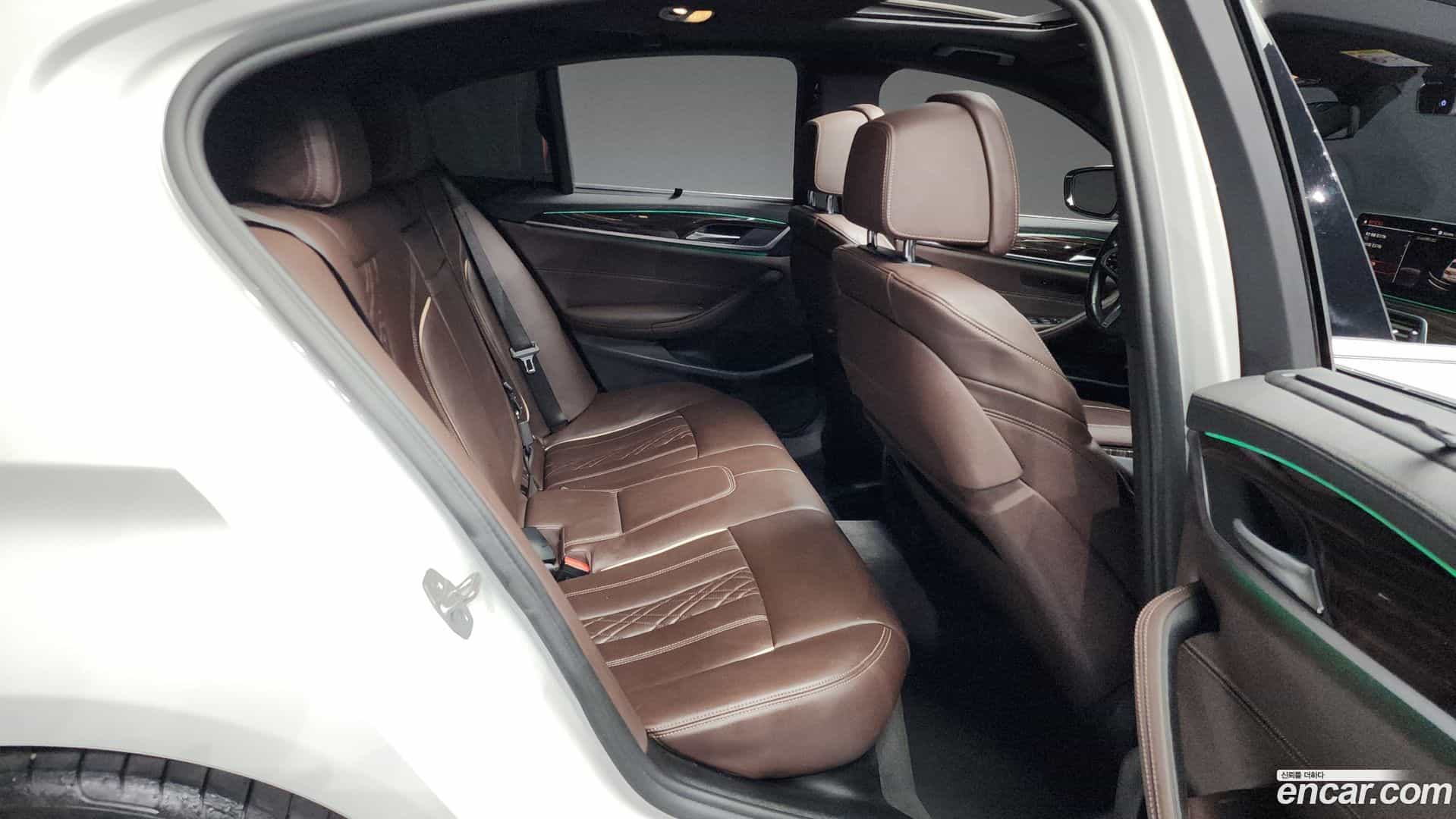 5-Series BMW 2022.0-OPTION-016