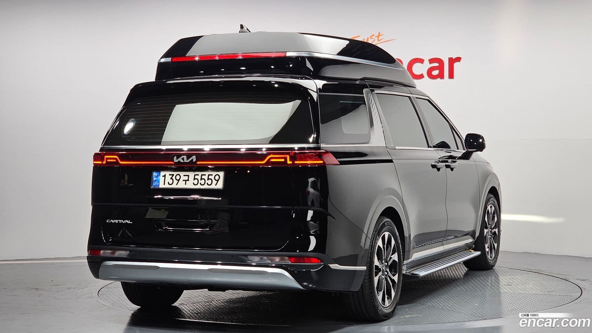 Main__Slider__Photo:Canival Kia 2021.8-1