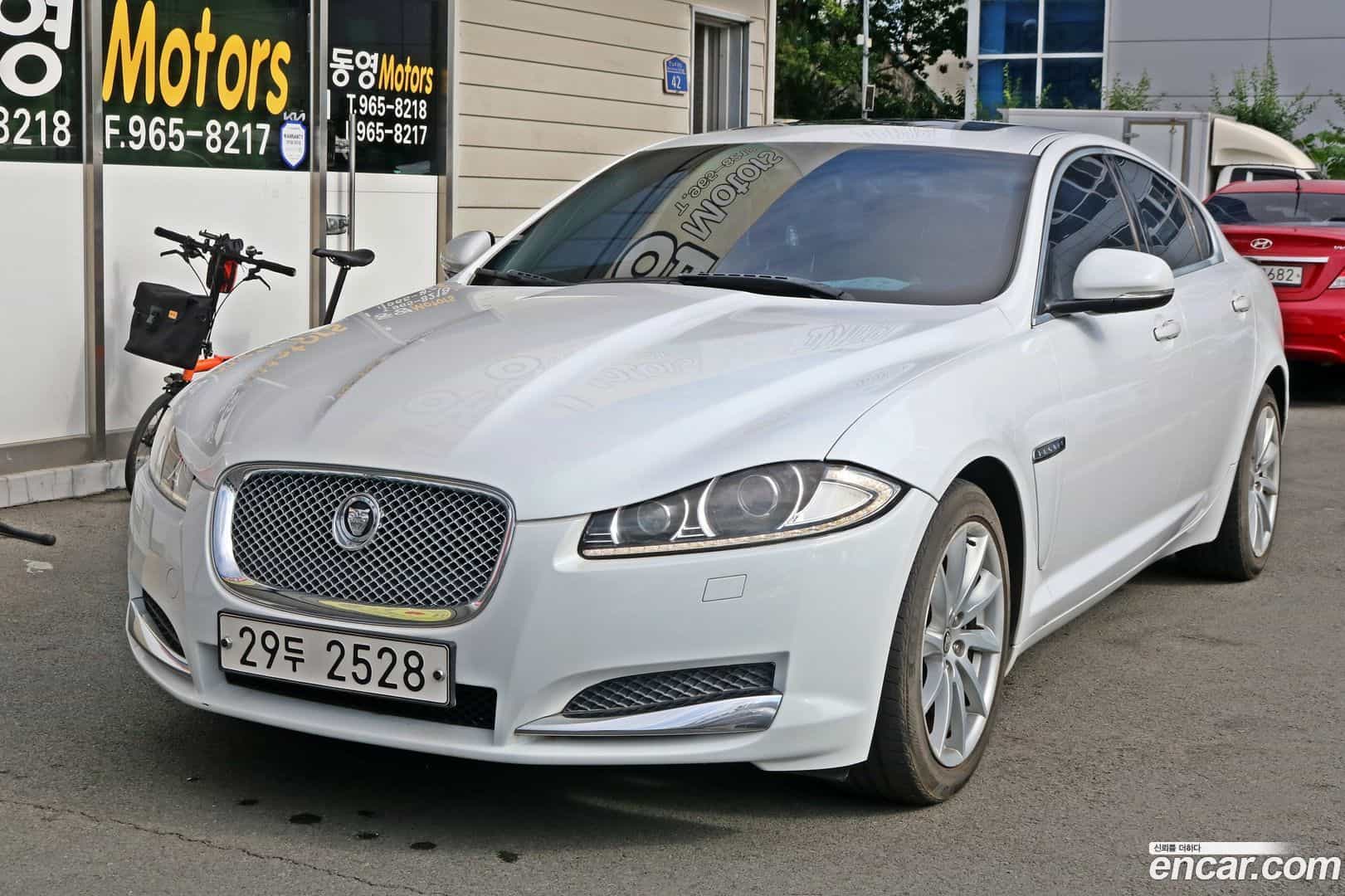 XF Jaguar 2011.11-OUTER-001