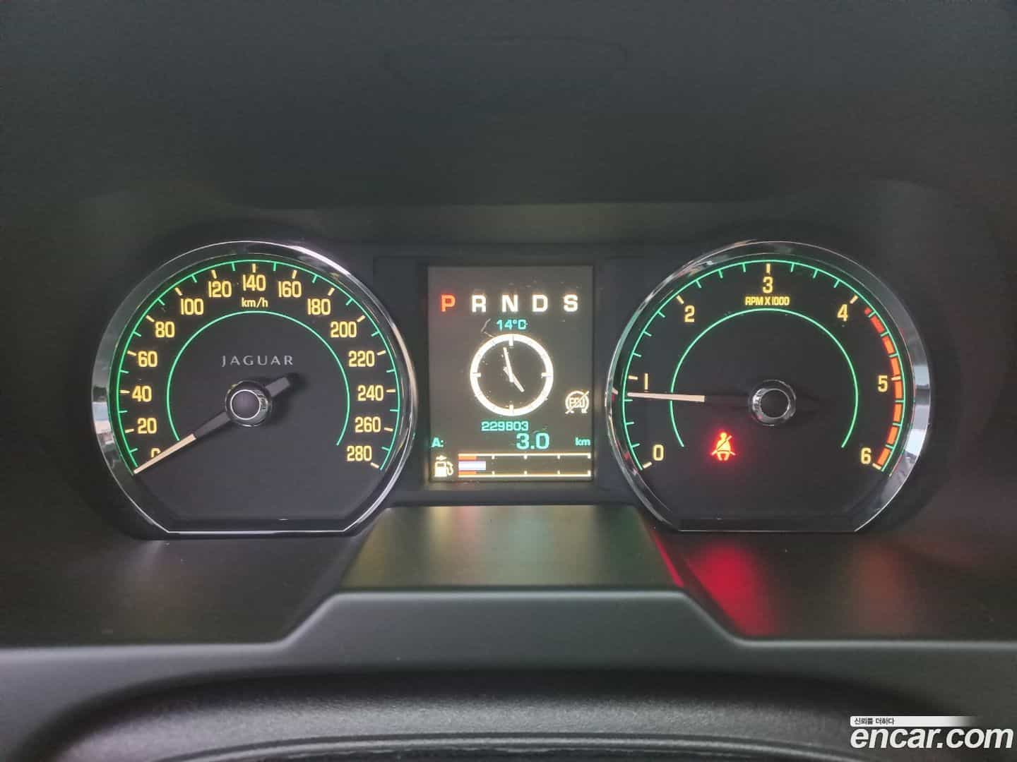 XF Jaguar 2011.11-INNER-009