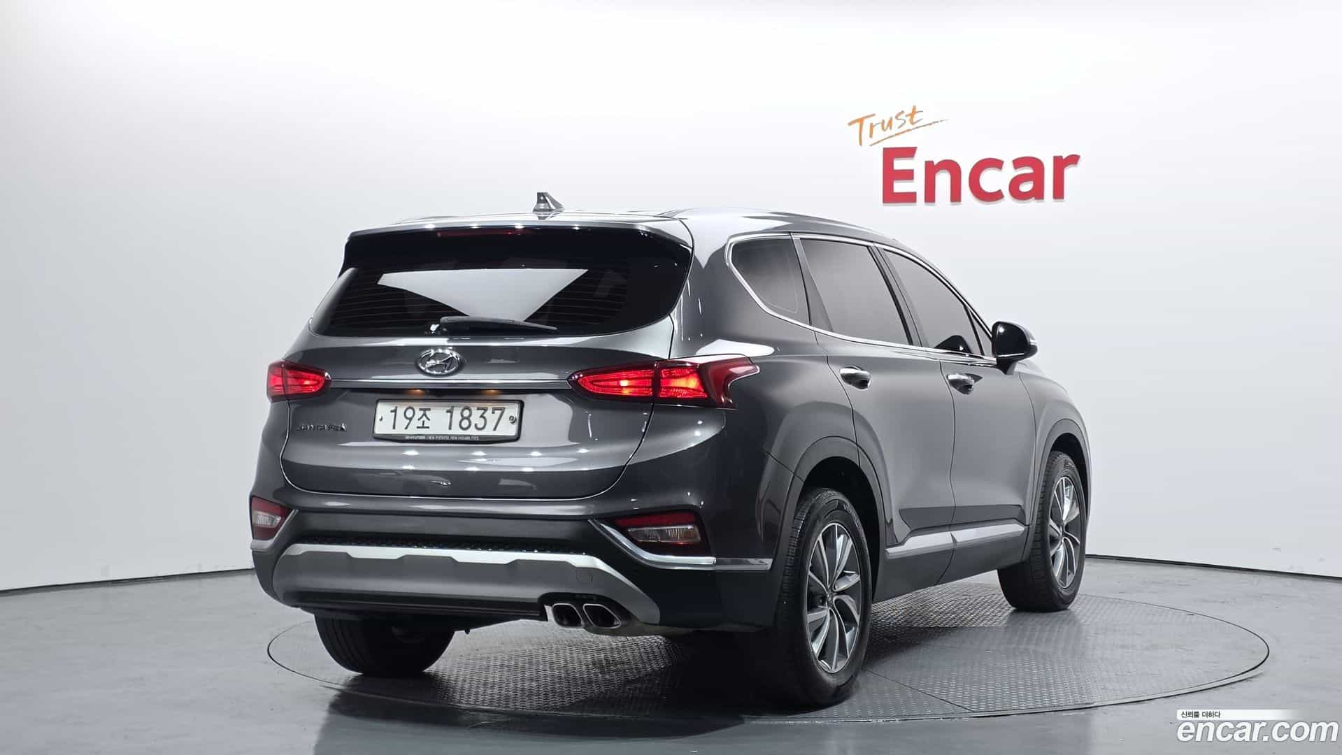 Santafe Hyundai 2019.5-OUTER-002