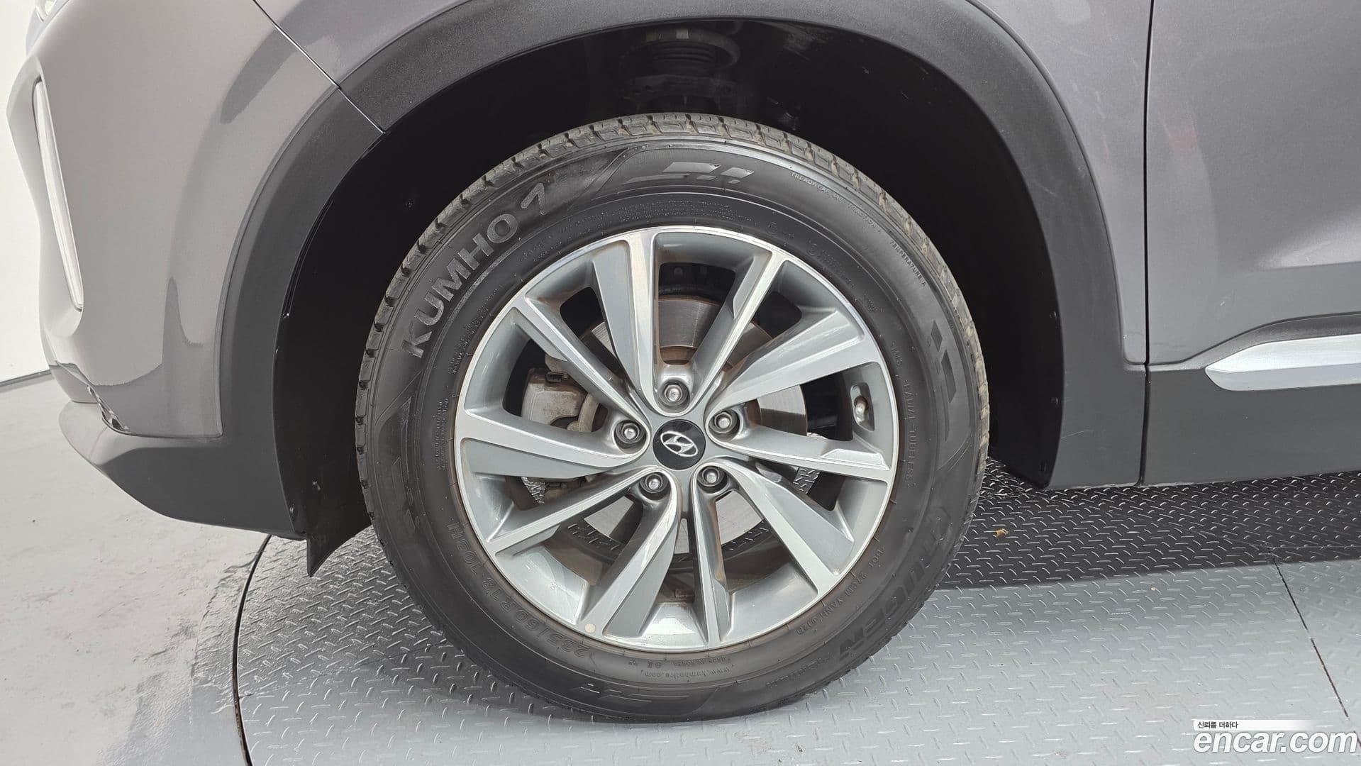 Main__Slider__Photo:Santafe Hyundai 2019.5-4